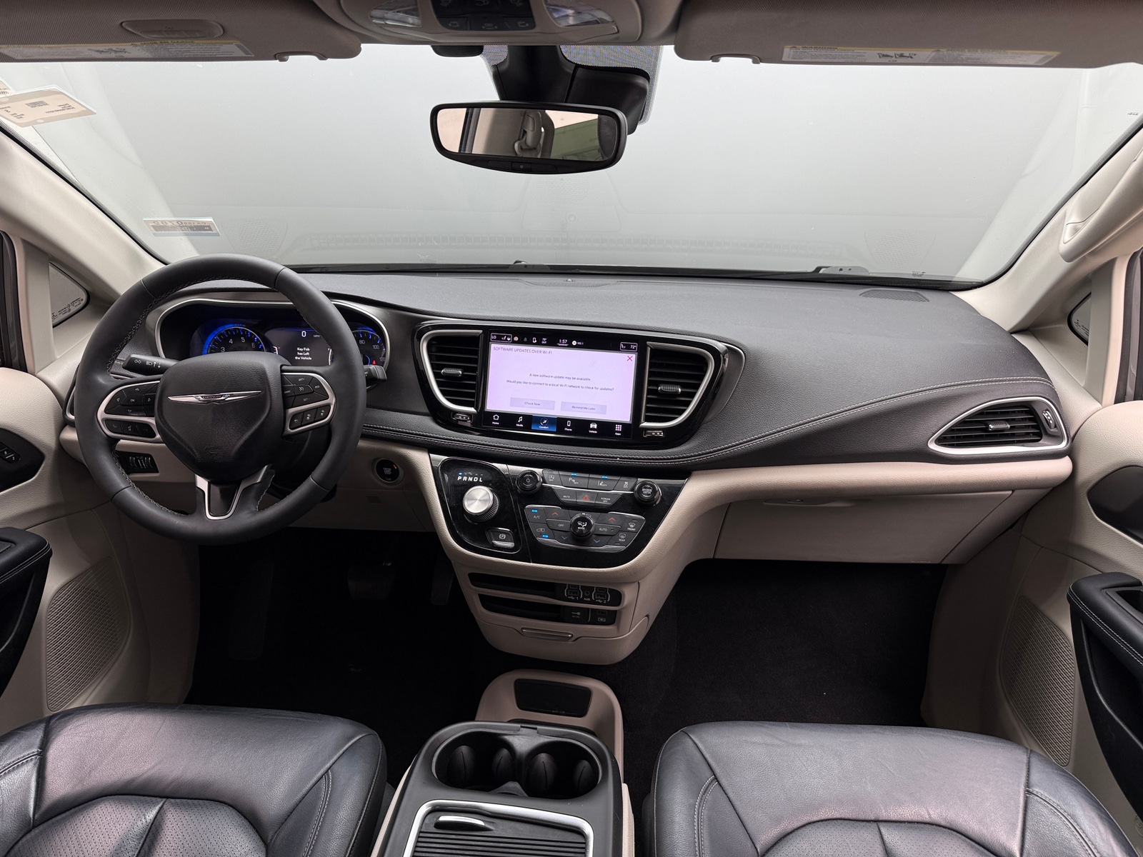 Thumbnail: 2022 Chrysler Pacifica - 2