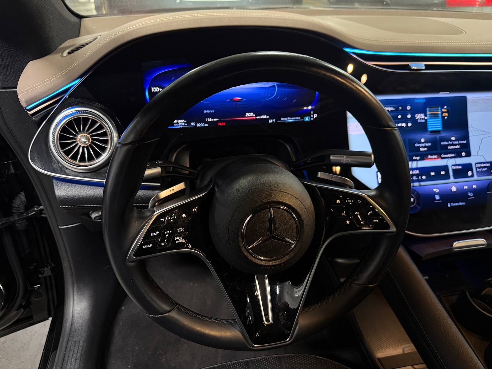 Thumbnail: 2022 Mercedes-Benz EQS - 4