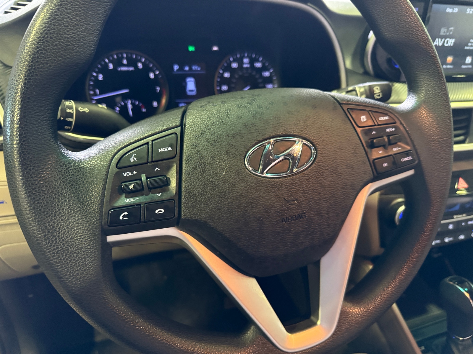 Thumbnail: 2019 Hyundai Tucson - 5