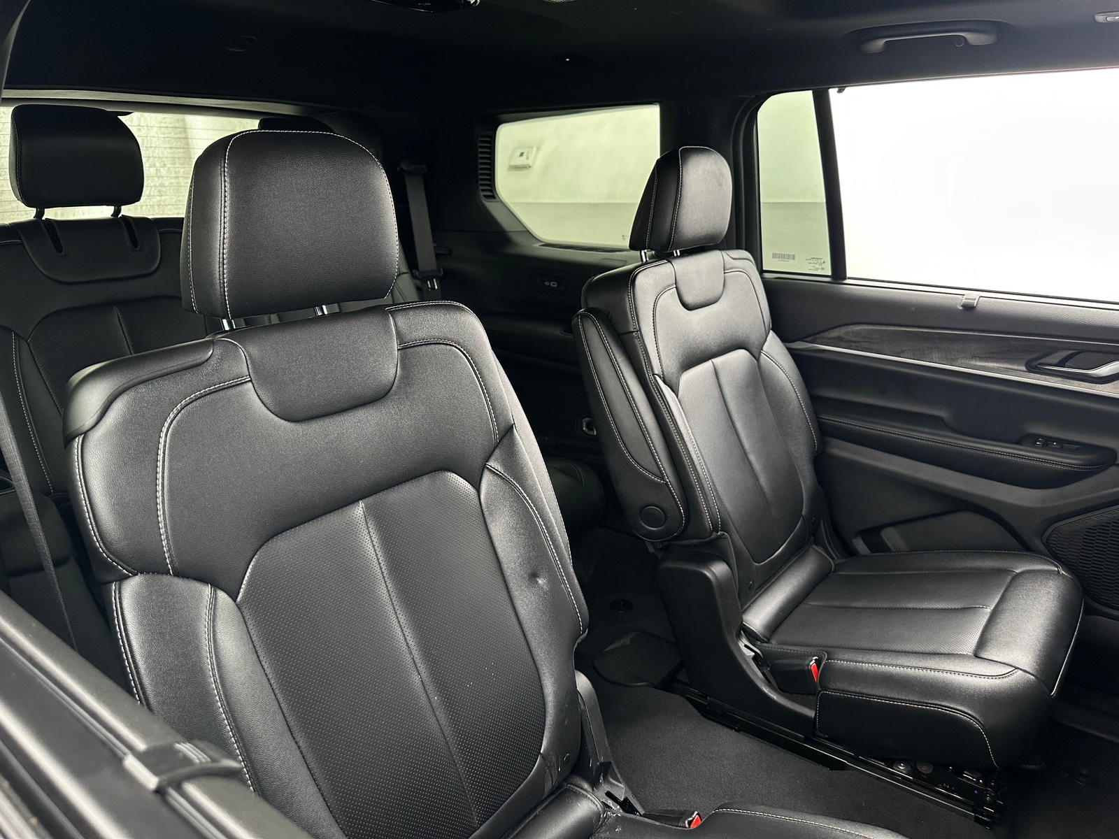 Thumbnail: 2024 Jeep Grand Cherokee L - 5