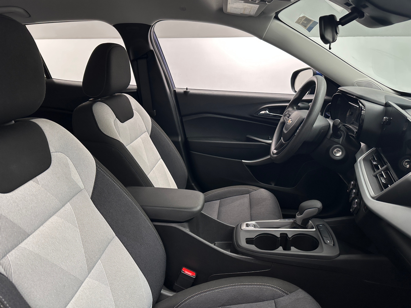 Thumbnail: 2024 Chevrolet Trax - 2