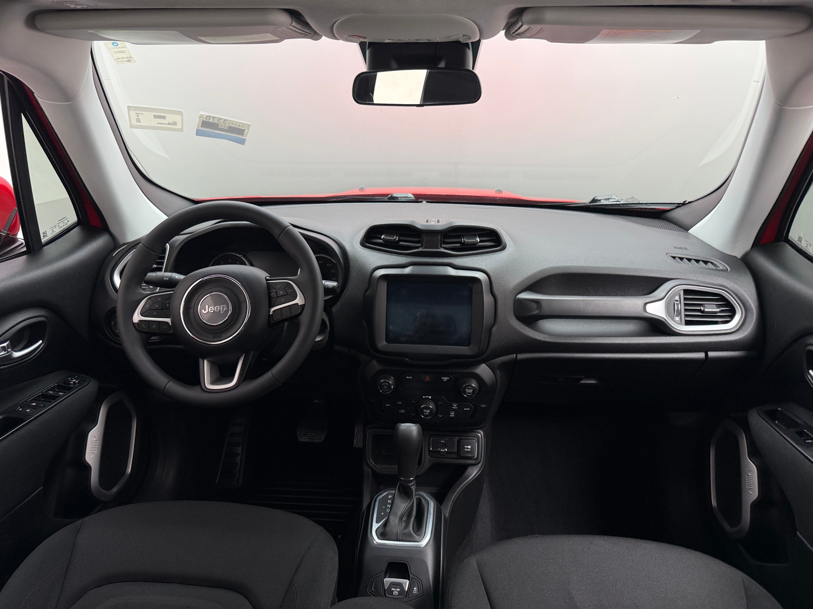 Thumbnail: 2018 Jeep Renegade - 3