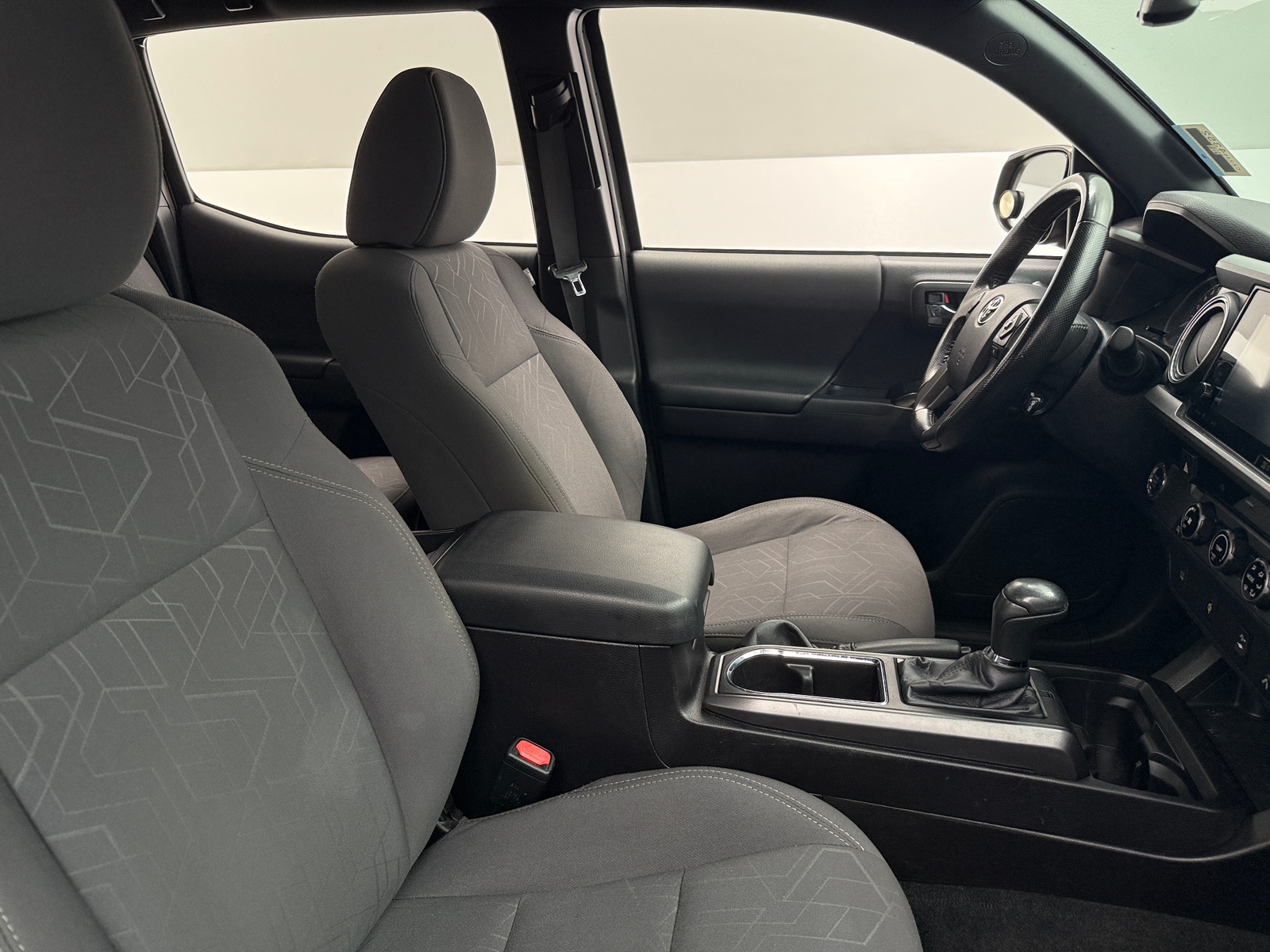Thumbnail: 2016 Toyota Tacoma - 2