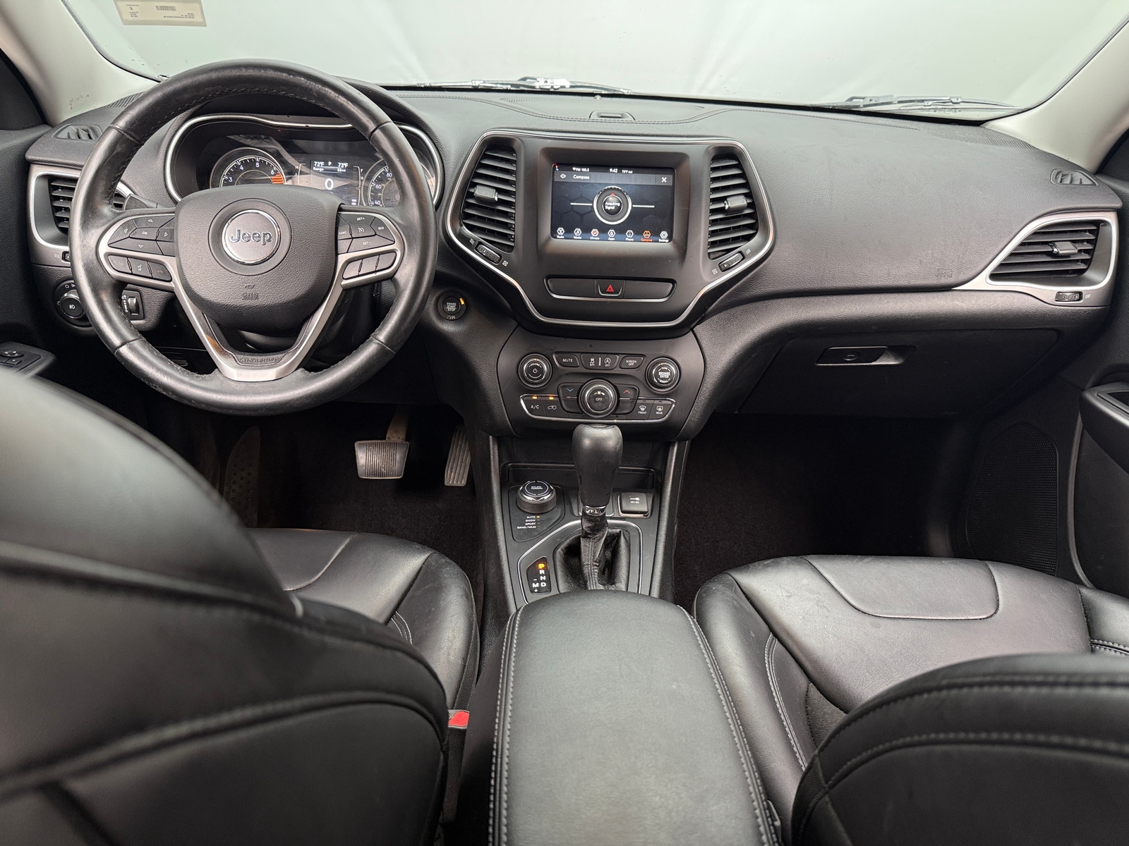 Thumbnail: 2019 Jeep Cherokee - 3