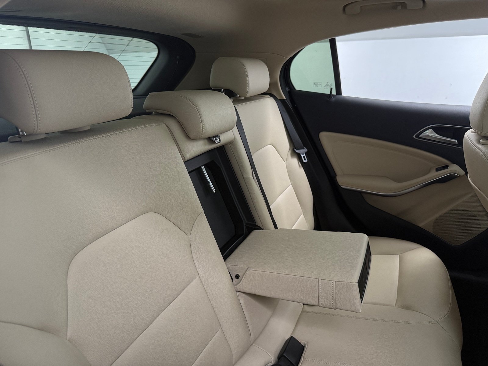 Thumbnail: 2015 Mercedes-Benz GLA - 5