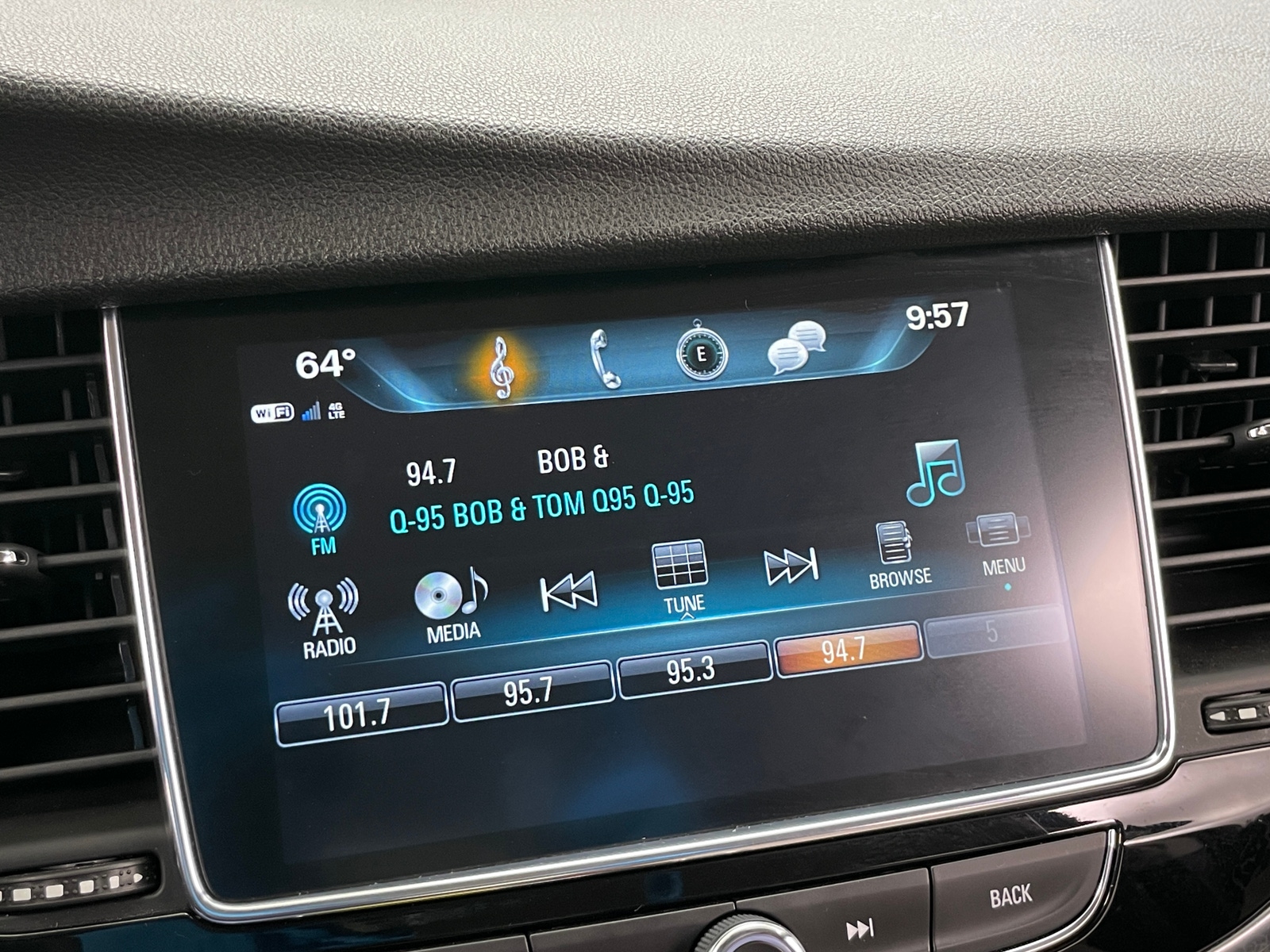 Thumbnail: 2020 Buick Encore - 4