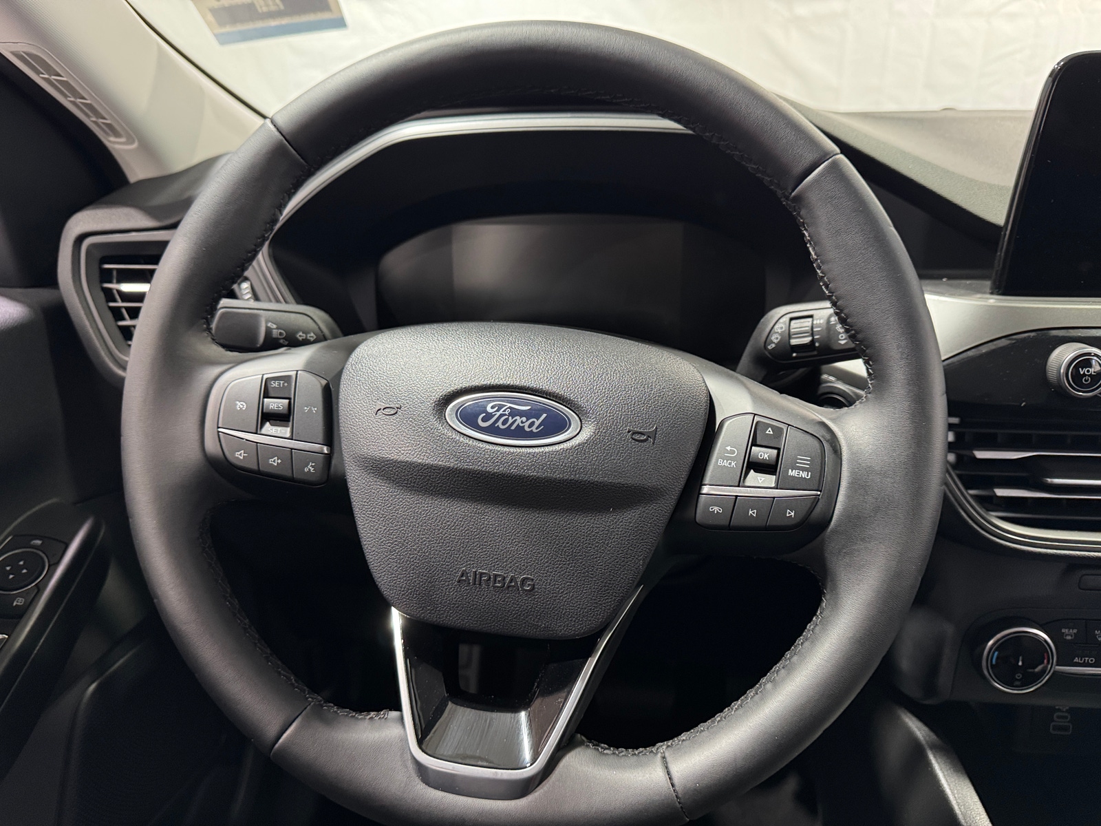 Thumbnail: 2024 Ford Escape - 5