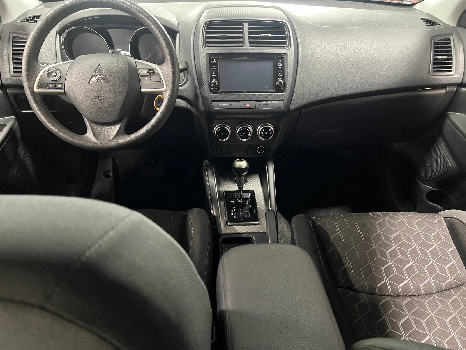 Thumbnail: 2024 Mitsubishi Outlander Sport - 3