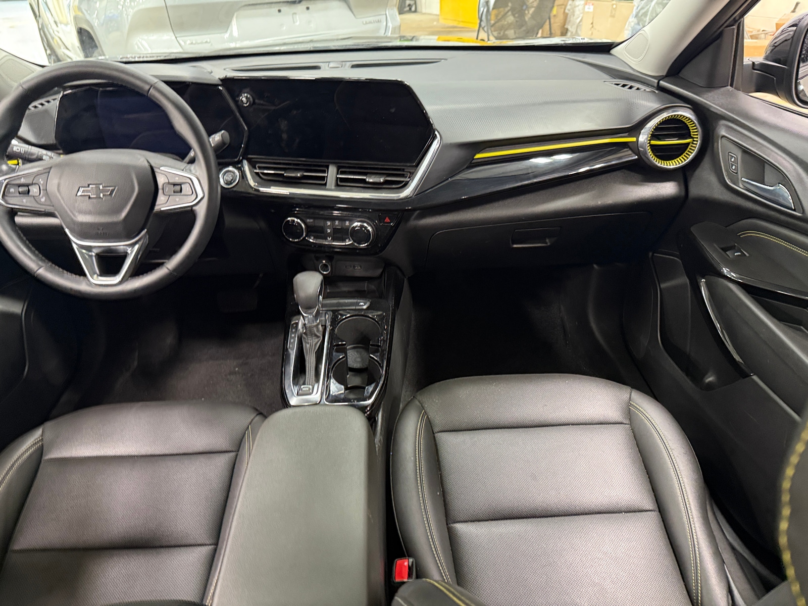 Thumbnail: 2024 Chevrolet Trax - 2