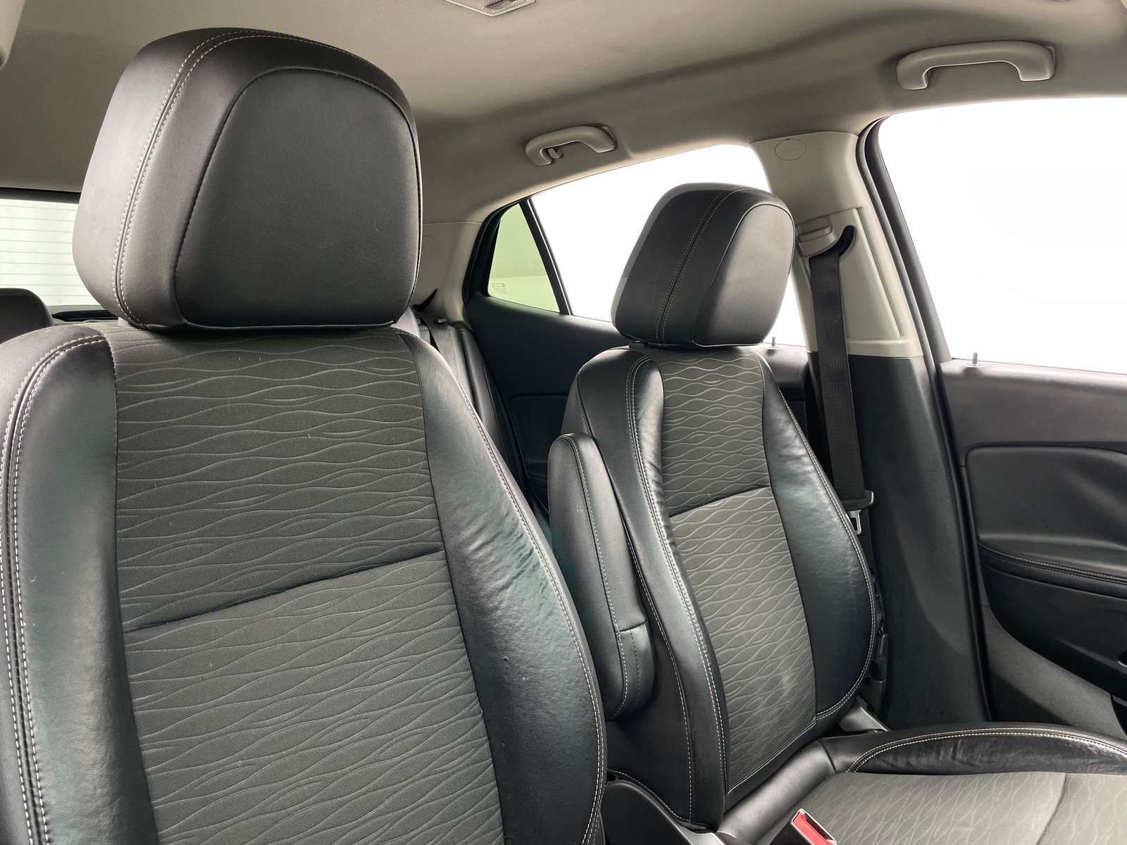 Thumbnail: 2016 Buick Encore - 2