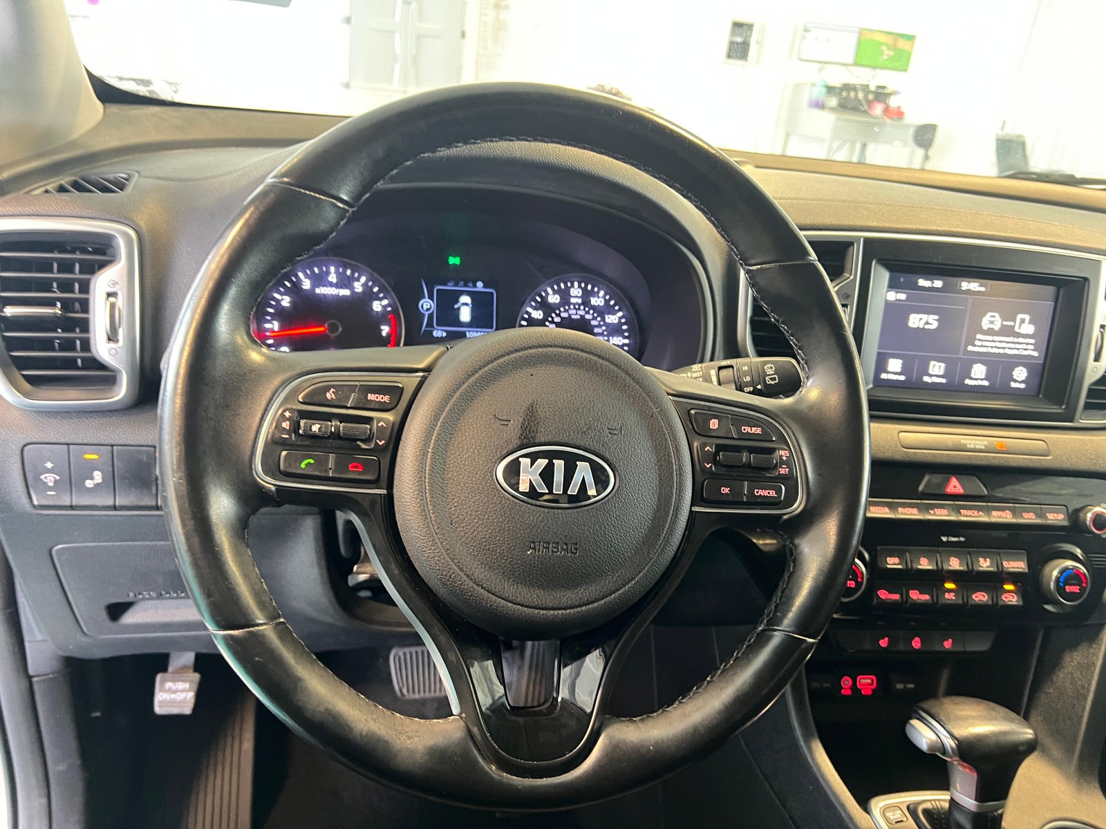 Thumbnail: 2019 Kia Sportage - 4