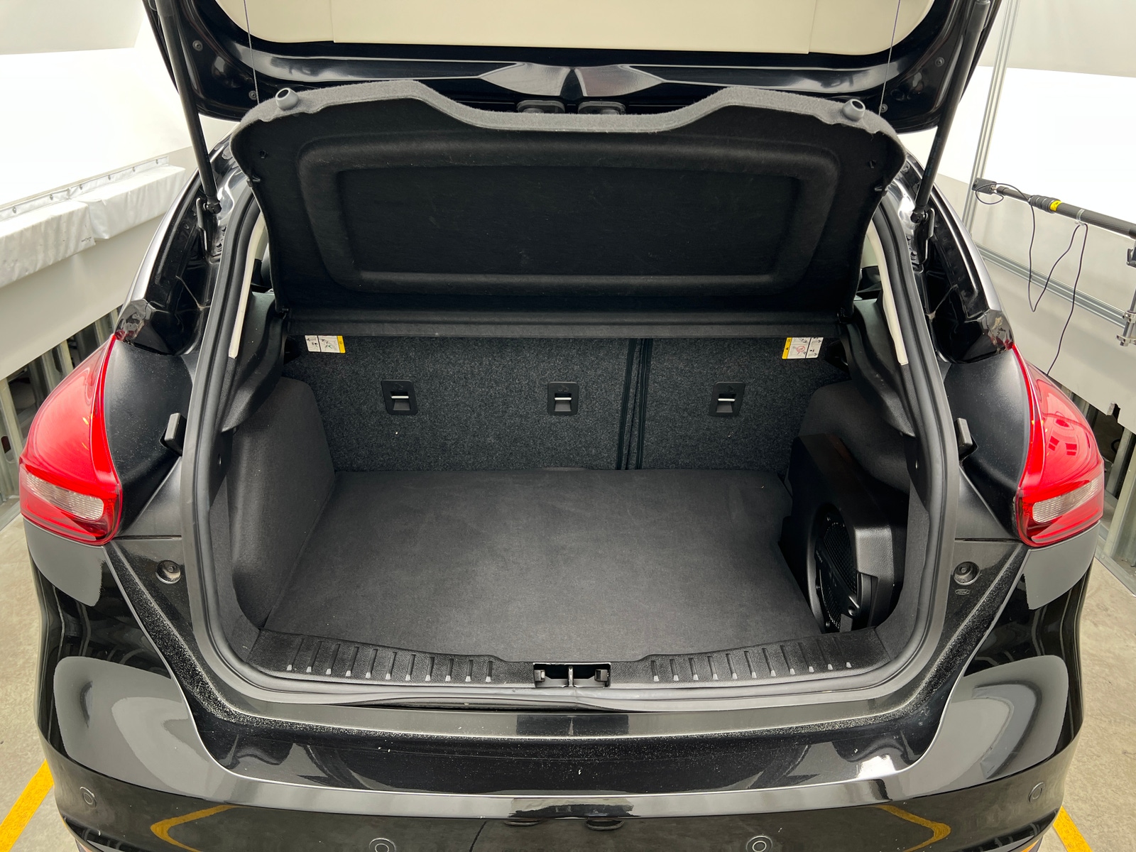 Thumbnail: 2015 Ford Focus - 6