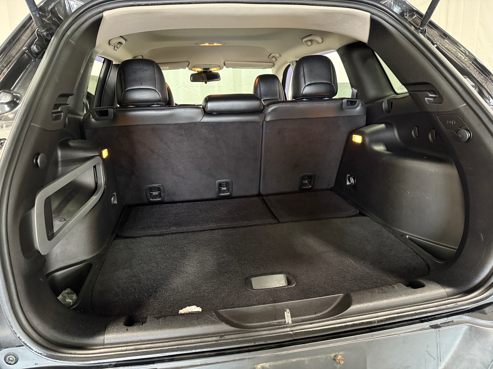 Thumbnail: 2015 Jeep Cherokee - 7