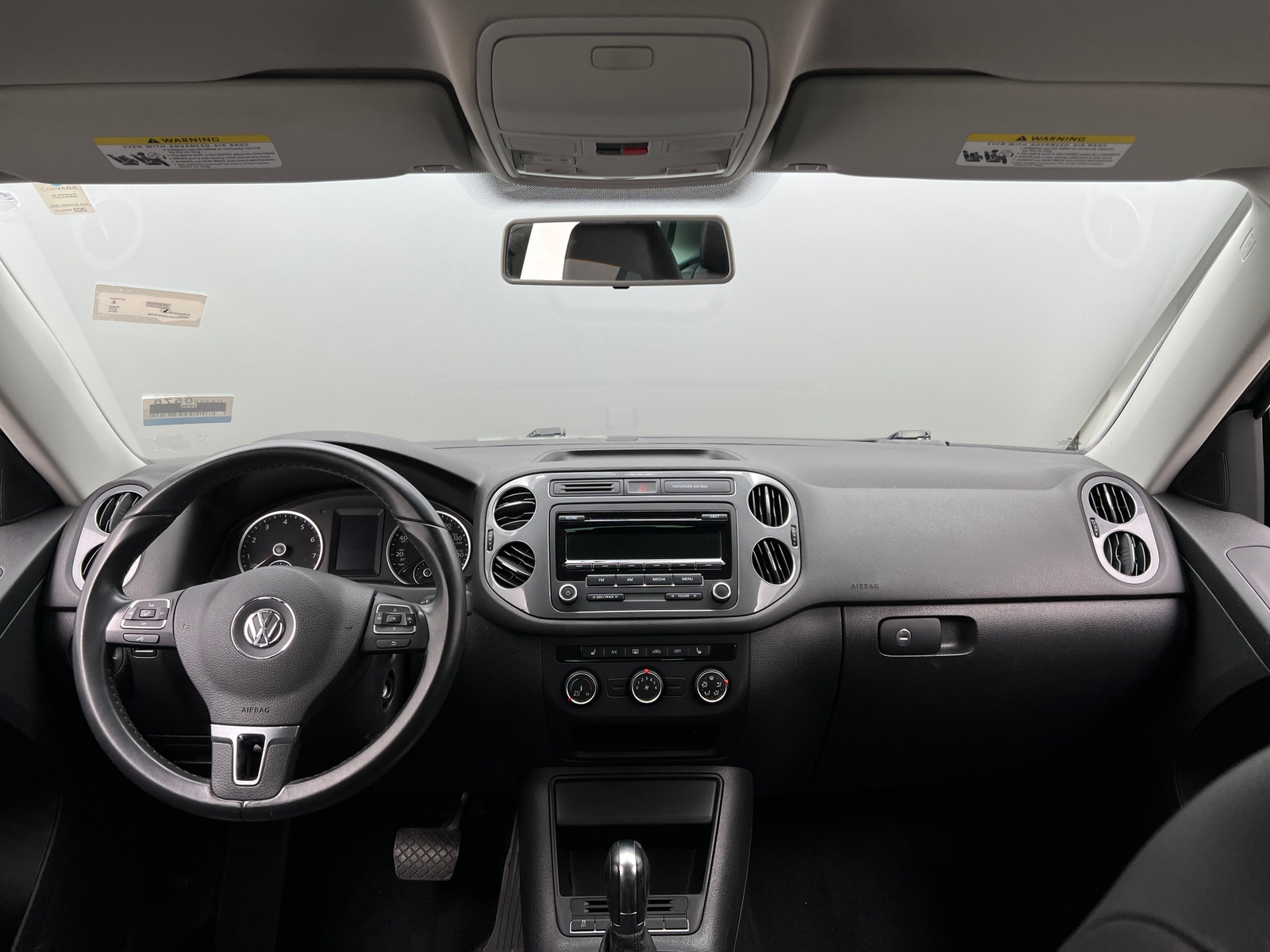 Thumbnail: 2014 Volkswagen Tiguan - 3