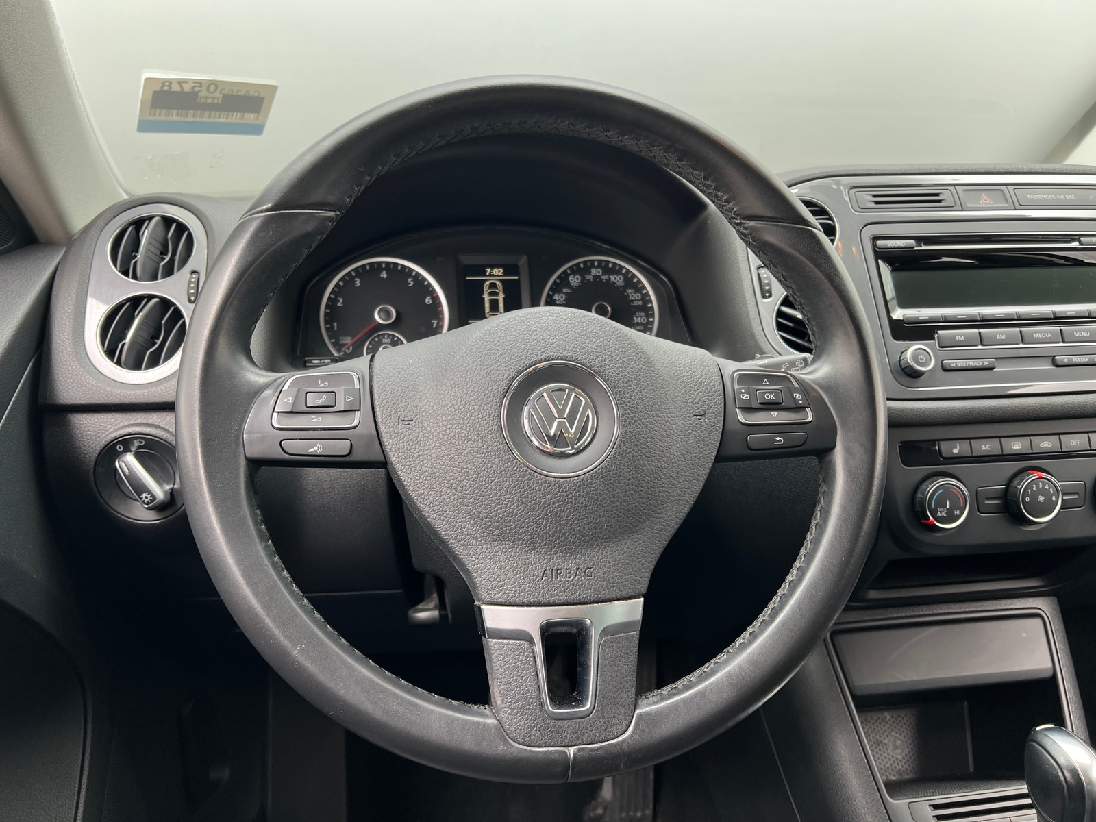 Thumbnail: 2014 Volkswagen Tiguan - 5
