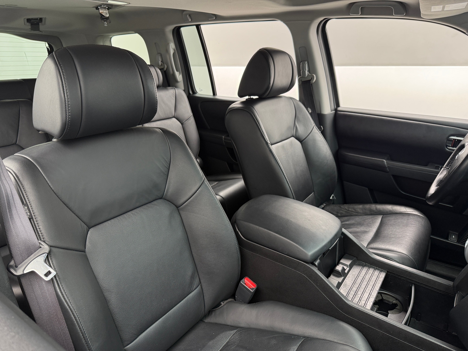 Thumbnail: 2010 Honda Pilot - 2