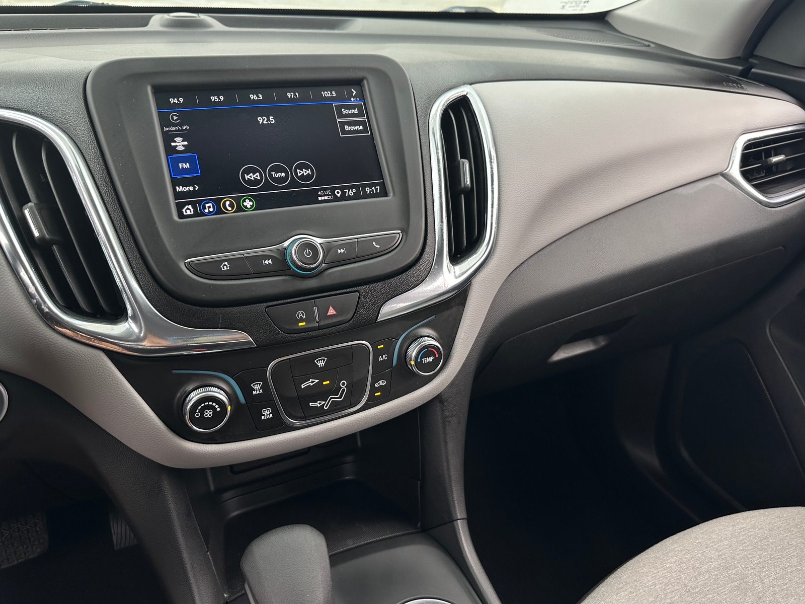 Thumbnail: 2023 Chevrolet Equinox - 4