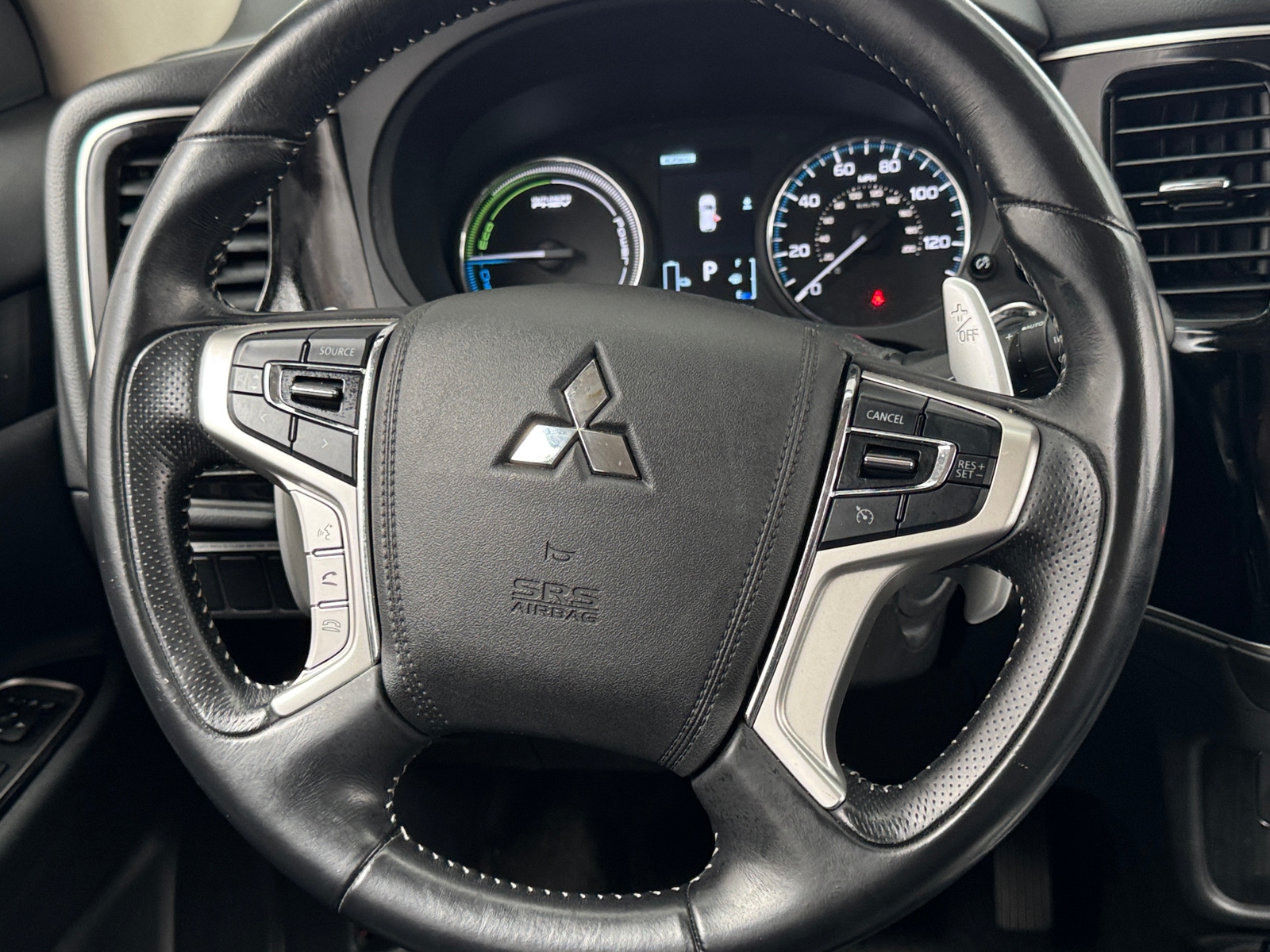Thumbnail: 2018 Mitsubishi Outlander - 4