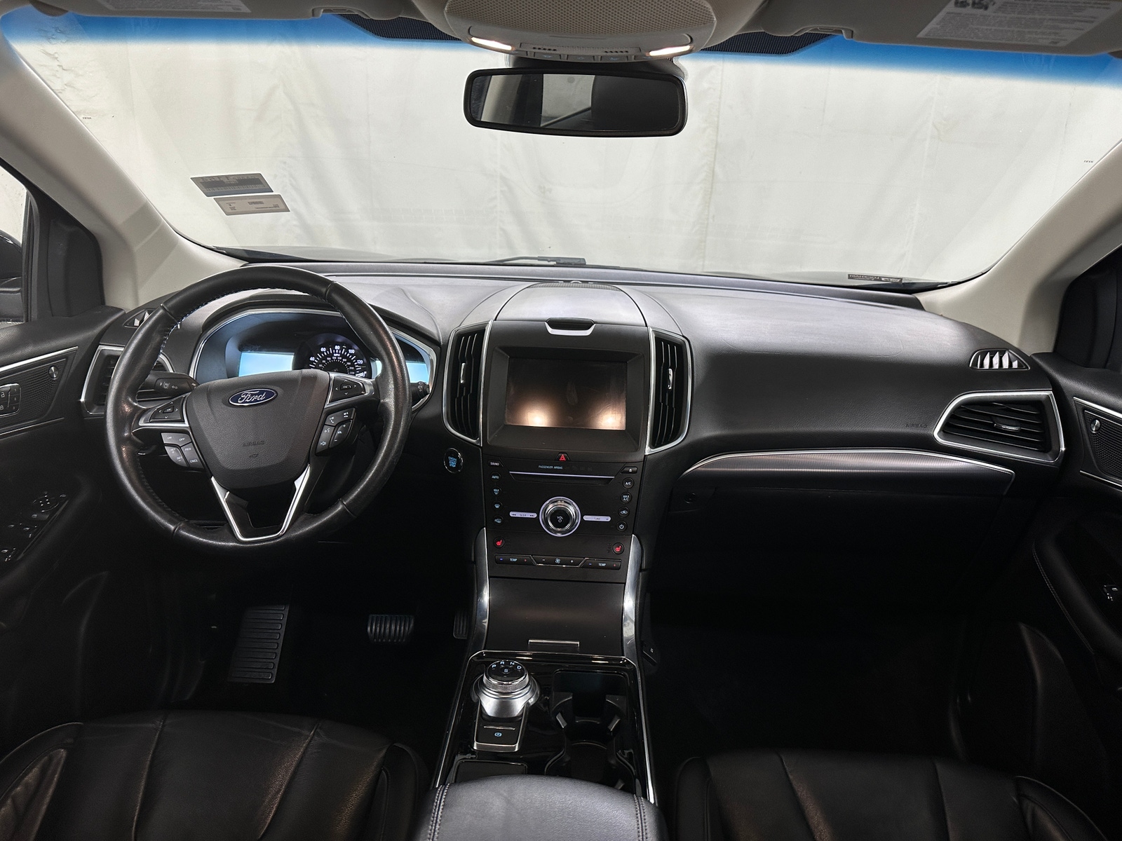 Thumbnail: 2019 Ford Edge - 2