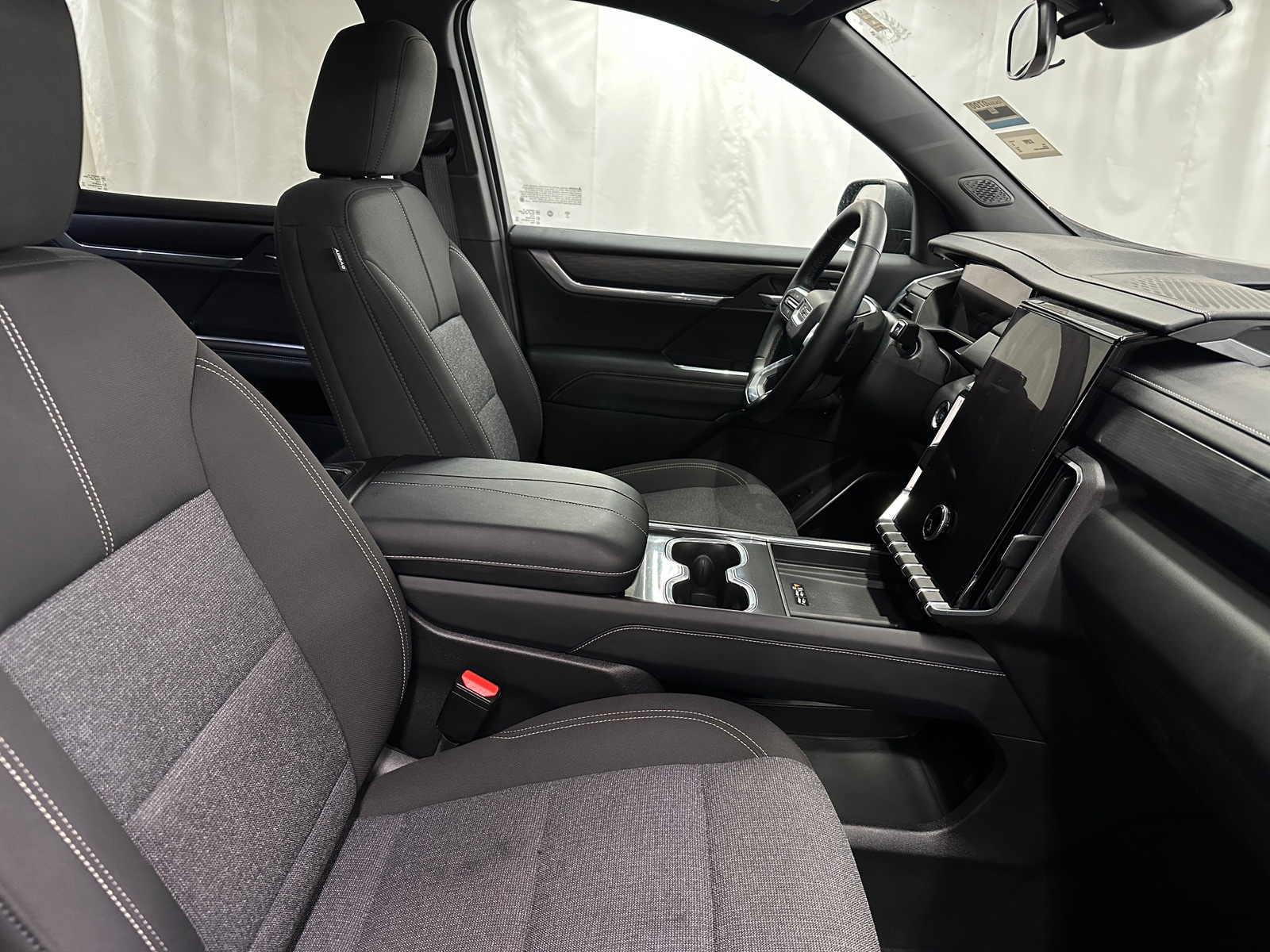Thumbnail: 2025 GMC Acadia - 2