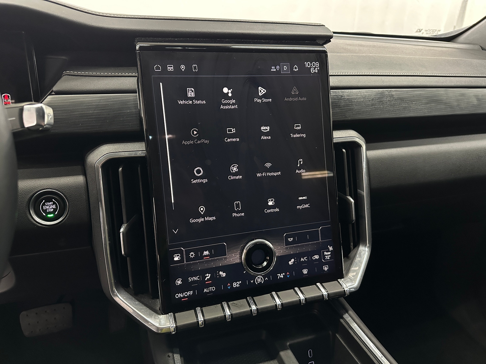 Thumbnail: 2025 GMC Acadia - 4
