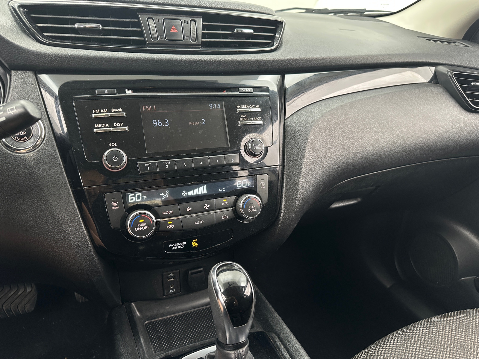 Thumbnail: 2017 Nissan Rogue Sport - 4