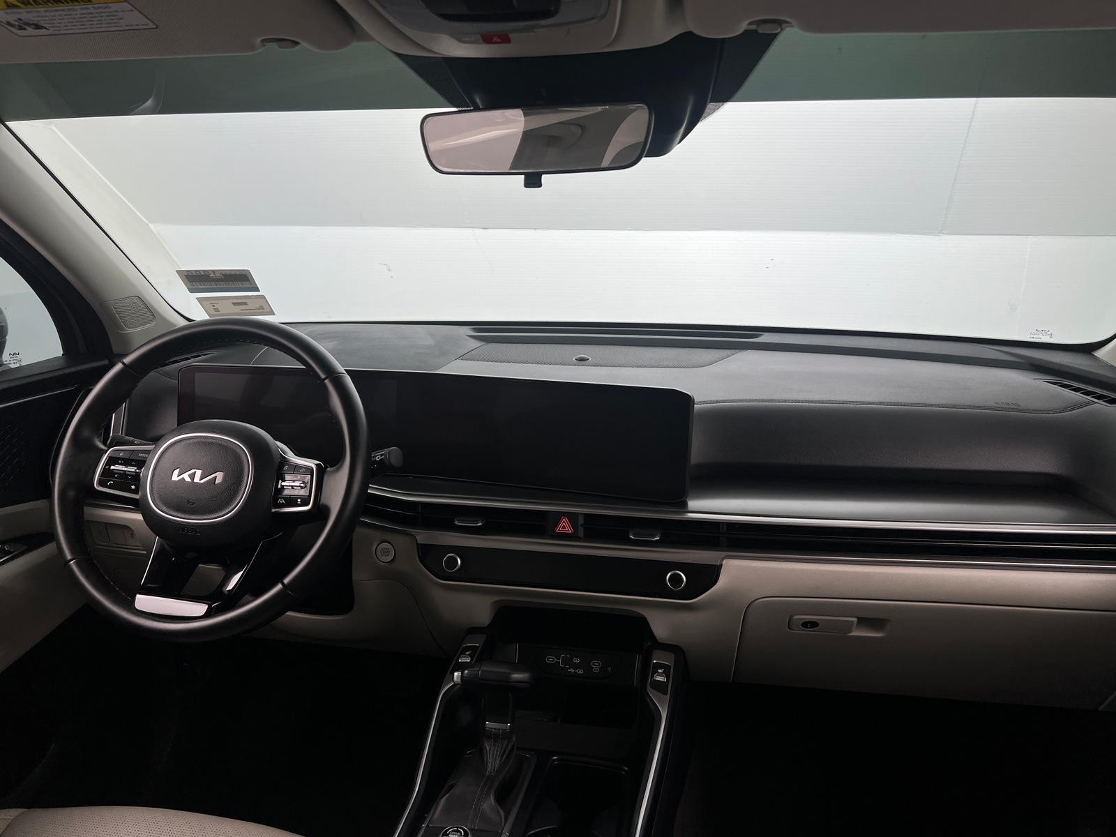Thumbnail: 2025 Kia Sorento - 2