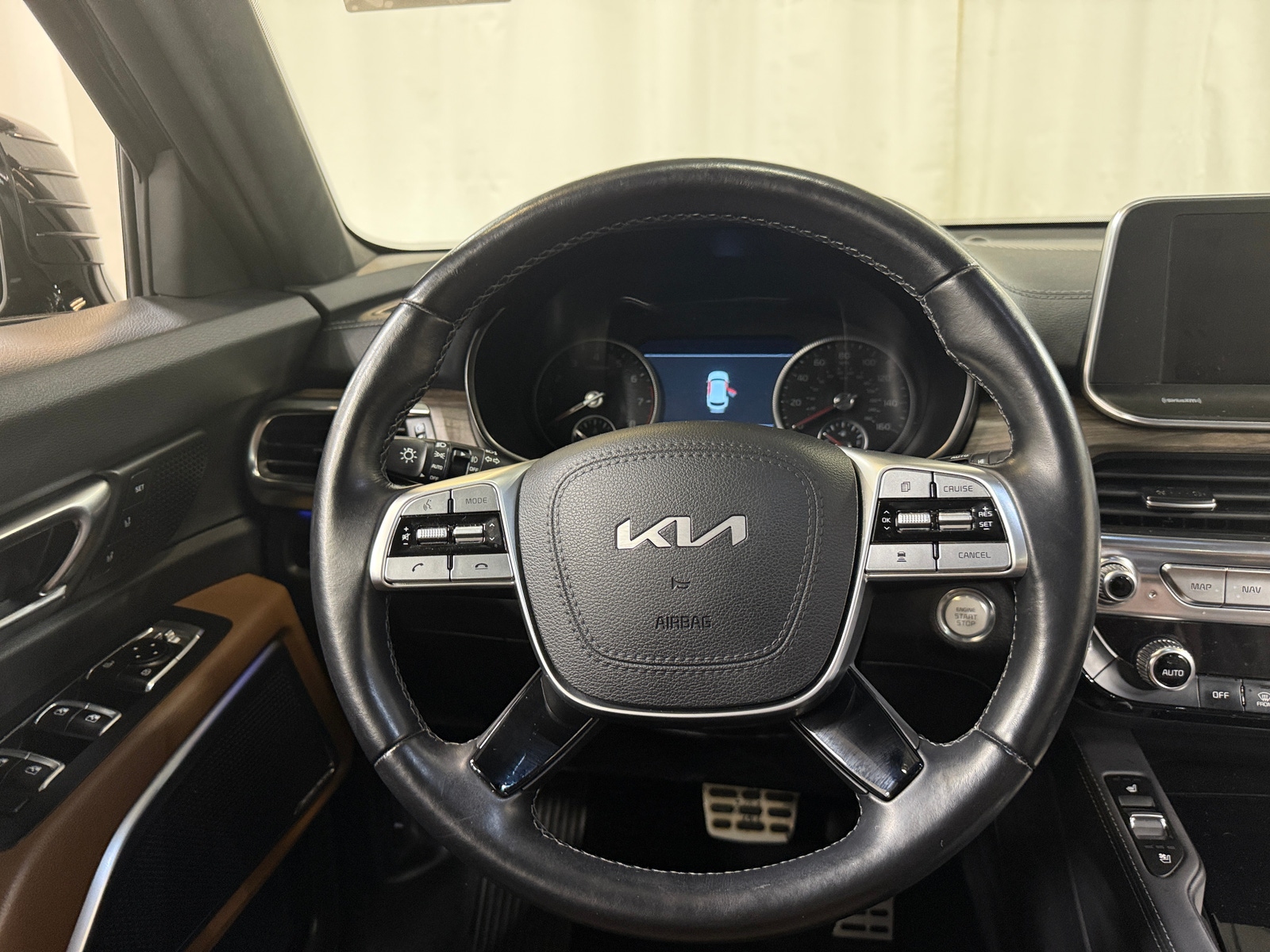 Thumbnail: 2022 Kia Telluride - 4