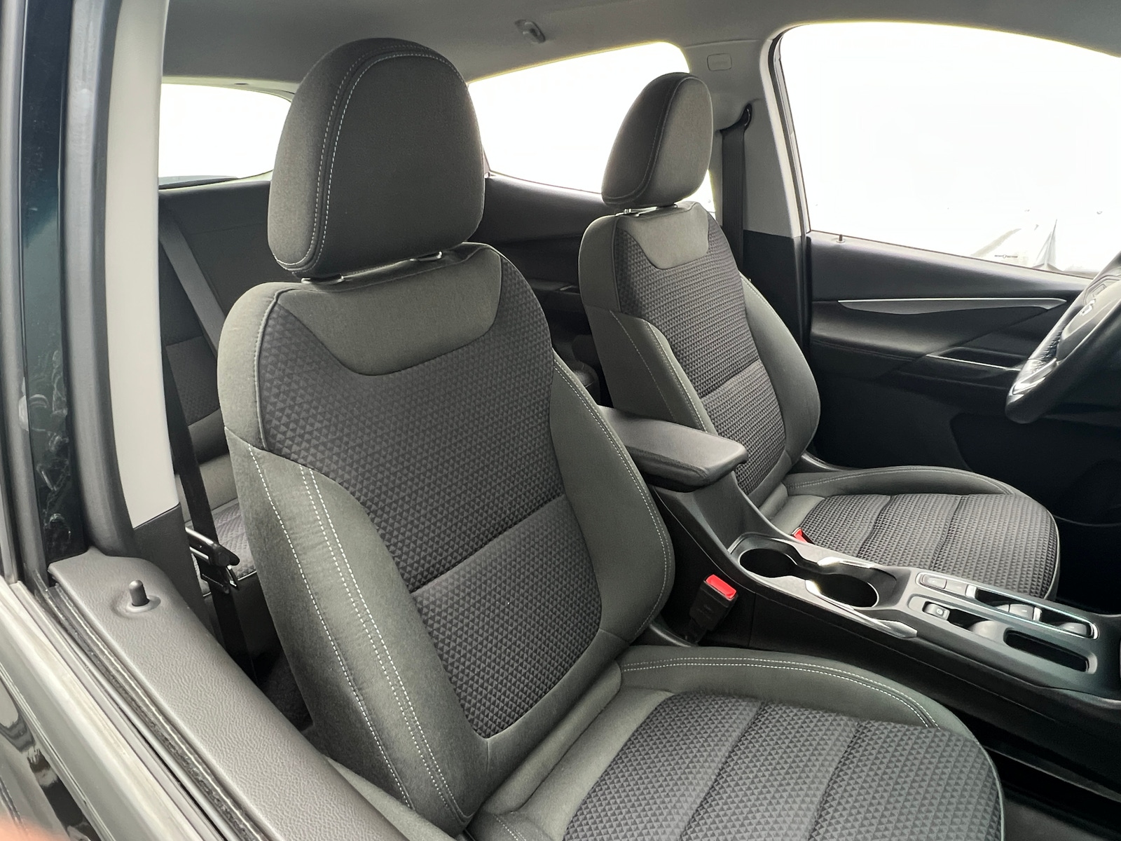 Thumbnail: 2022 Chevrolet Bolt EV - 2