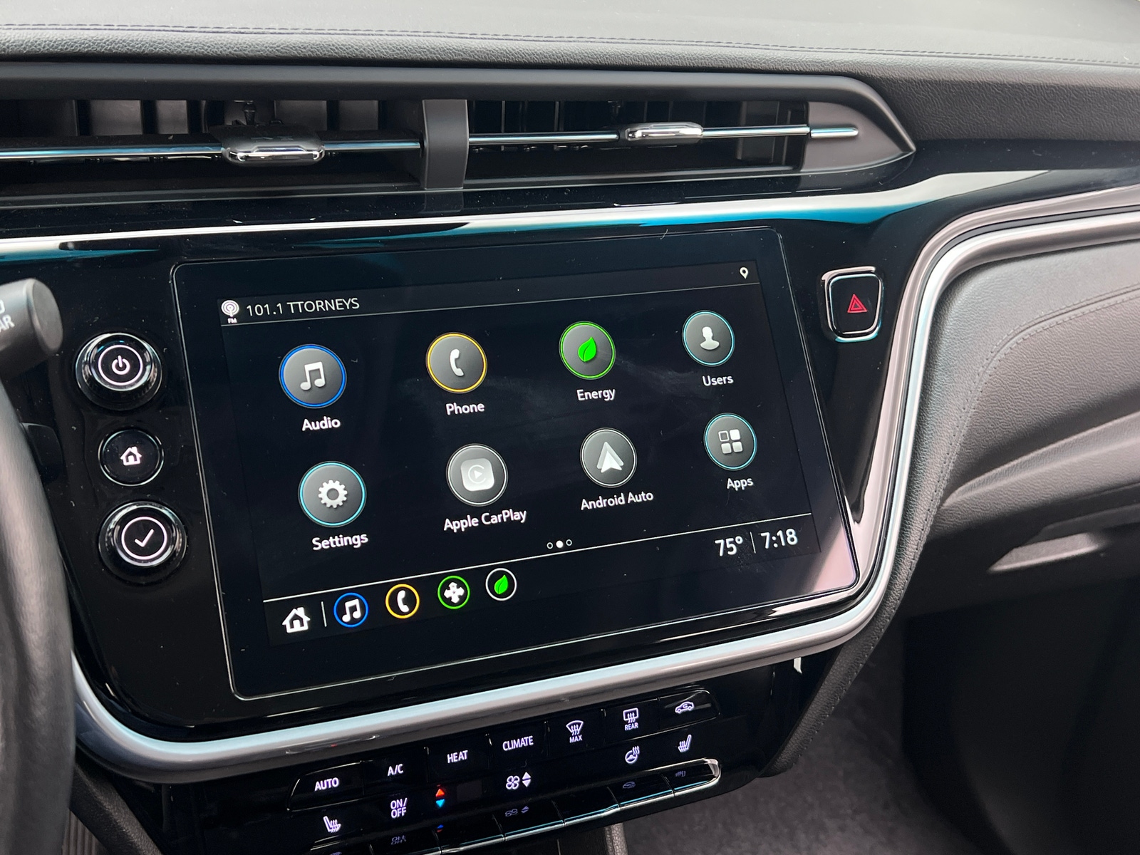 Thumbnail: 2022 Chevrolet Bolt EV - 4