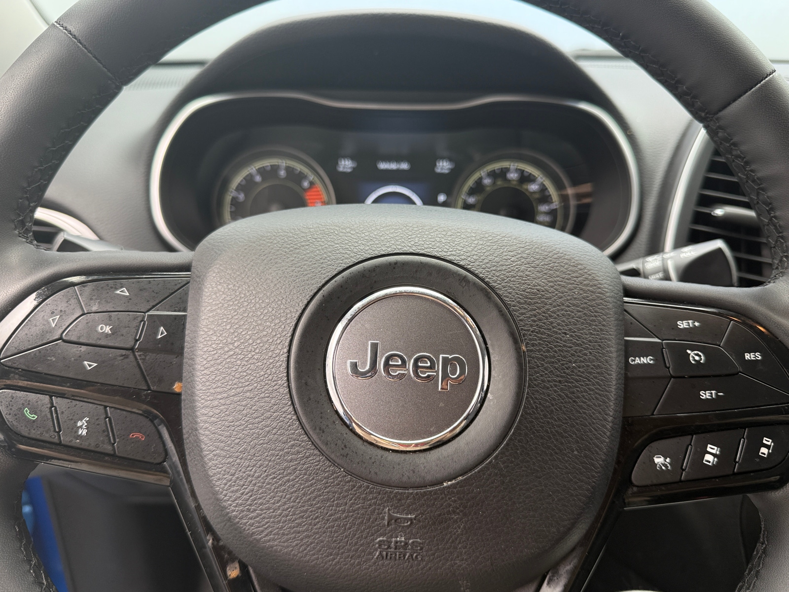 Thumbnail: 2023 Jeep Cherokee - 4