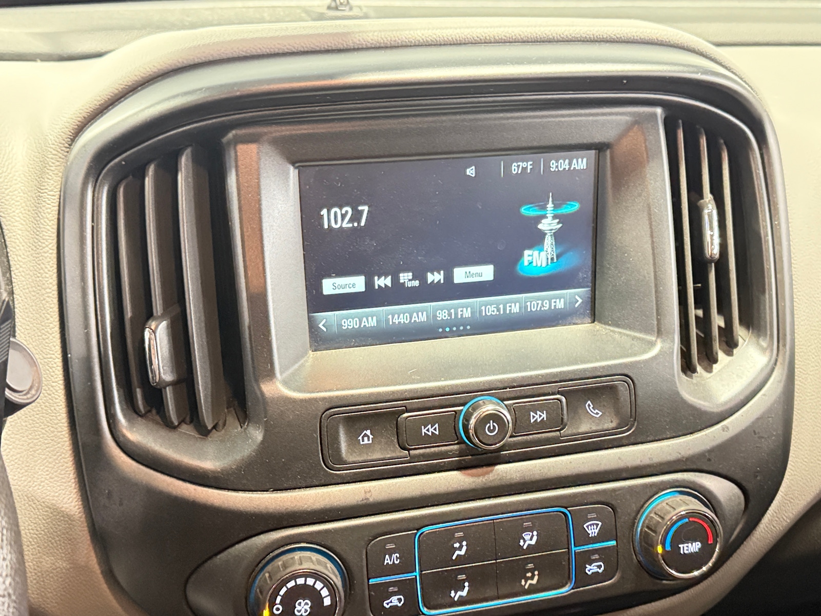 Thumbnail: 2017 Chevrolet Colorado - 4