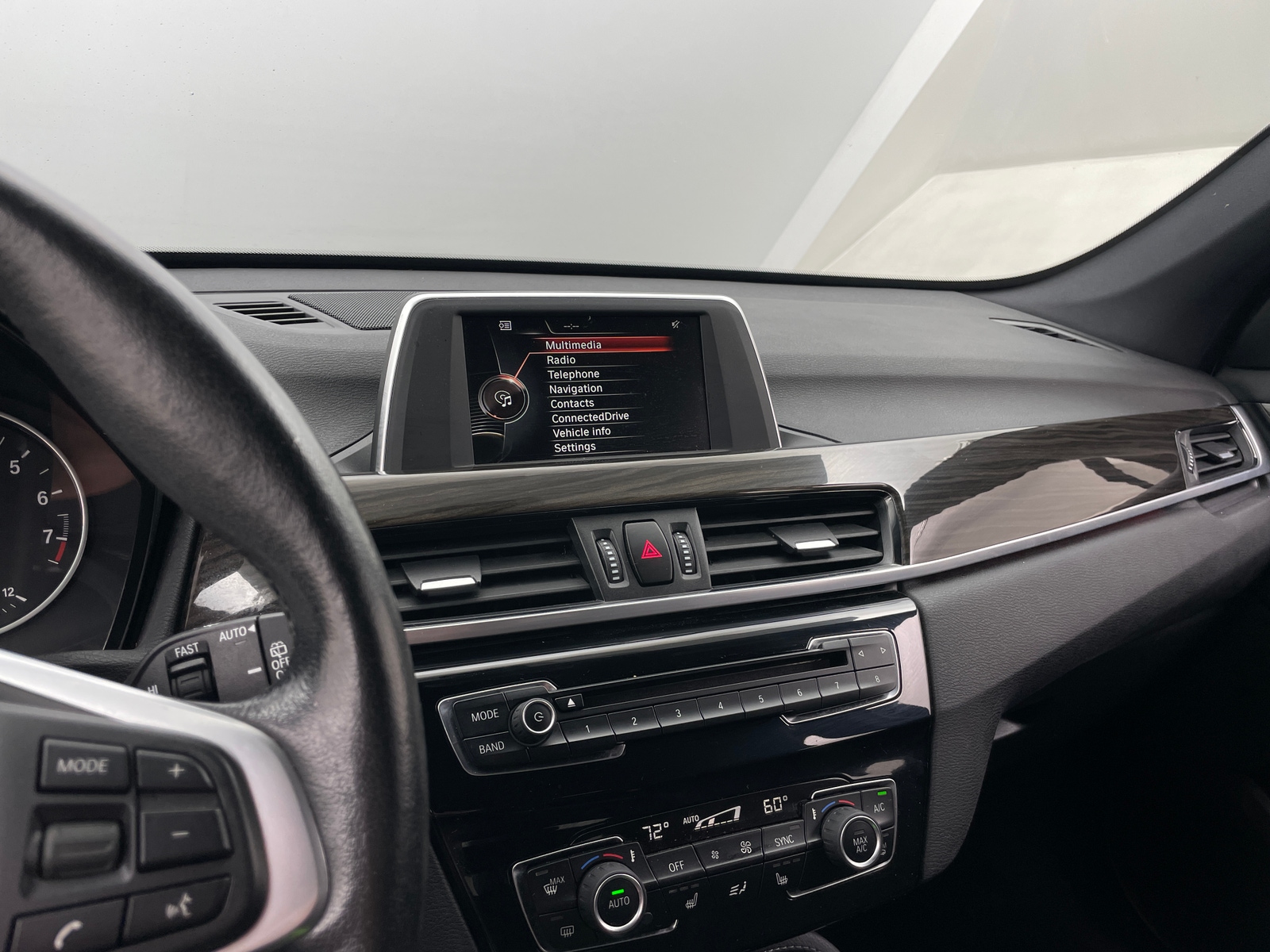 Thumbnail: 2017 BMW X1 - 3