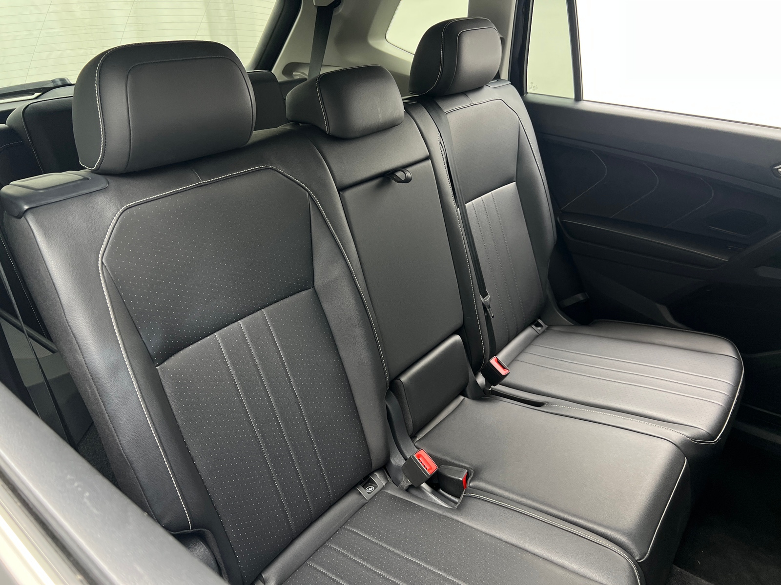 Thumbnail: 2024 Volkswagen Tiguan - 5