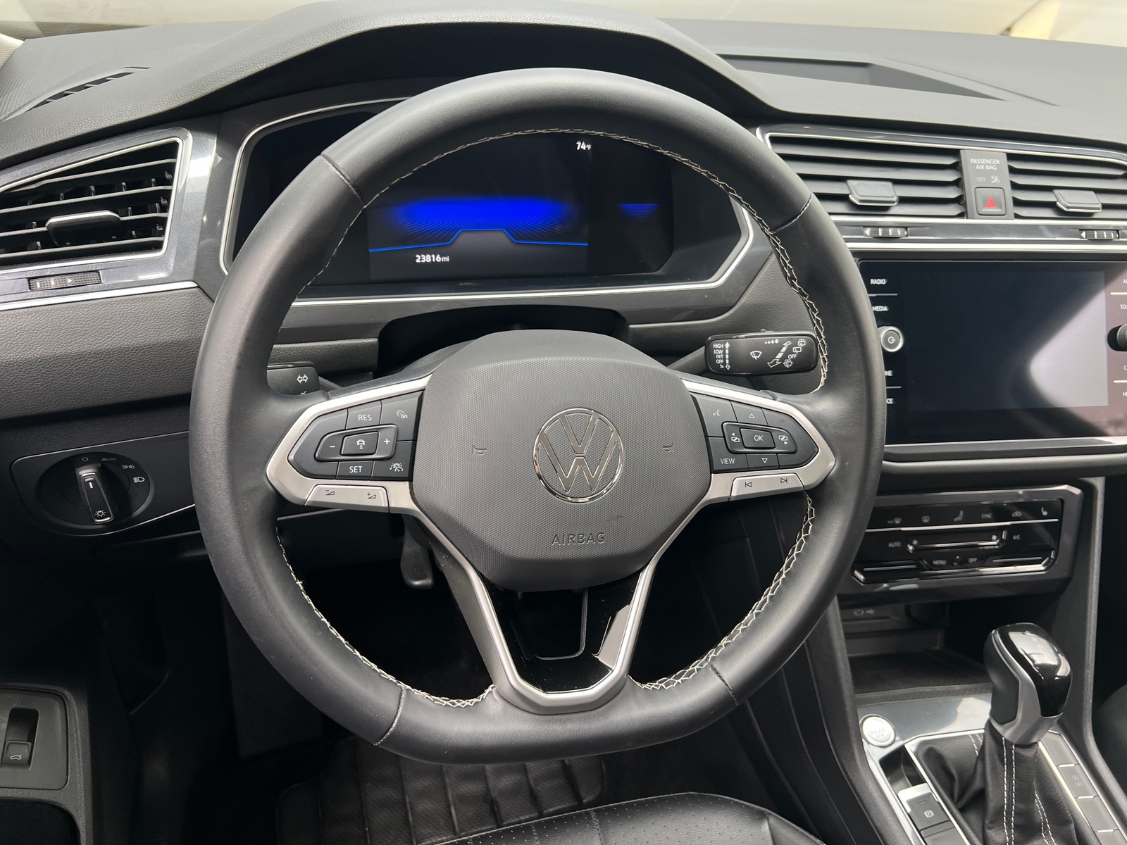 Thumbnail: 2024 Volkswagen Tiguan - 4