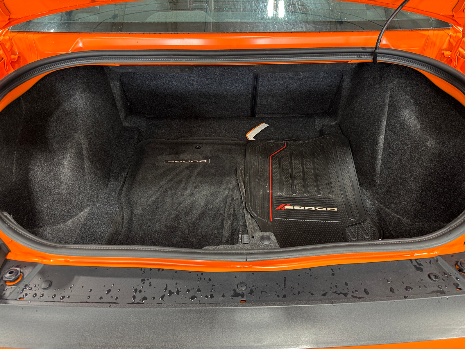 Thumbnail: 2014 Dodge Challenger - 6