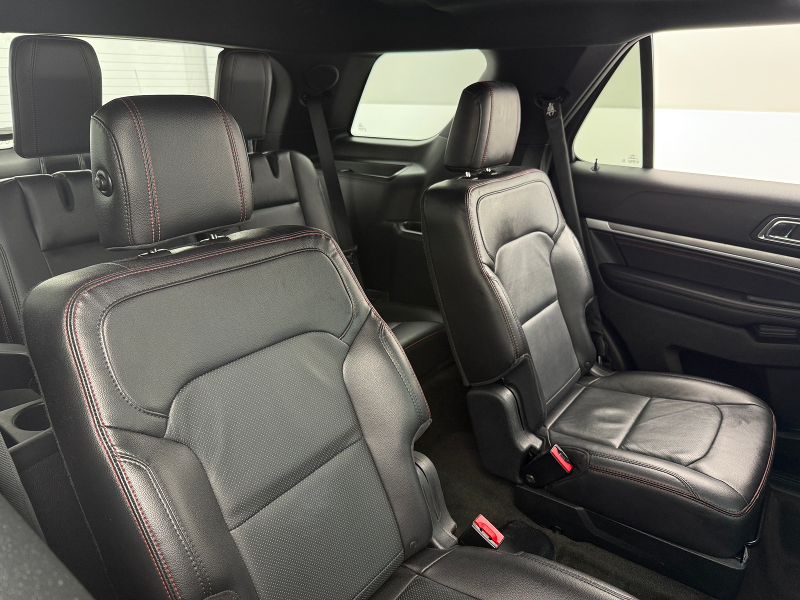 Thumbnail: 2017 Ford Explorer - 5