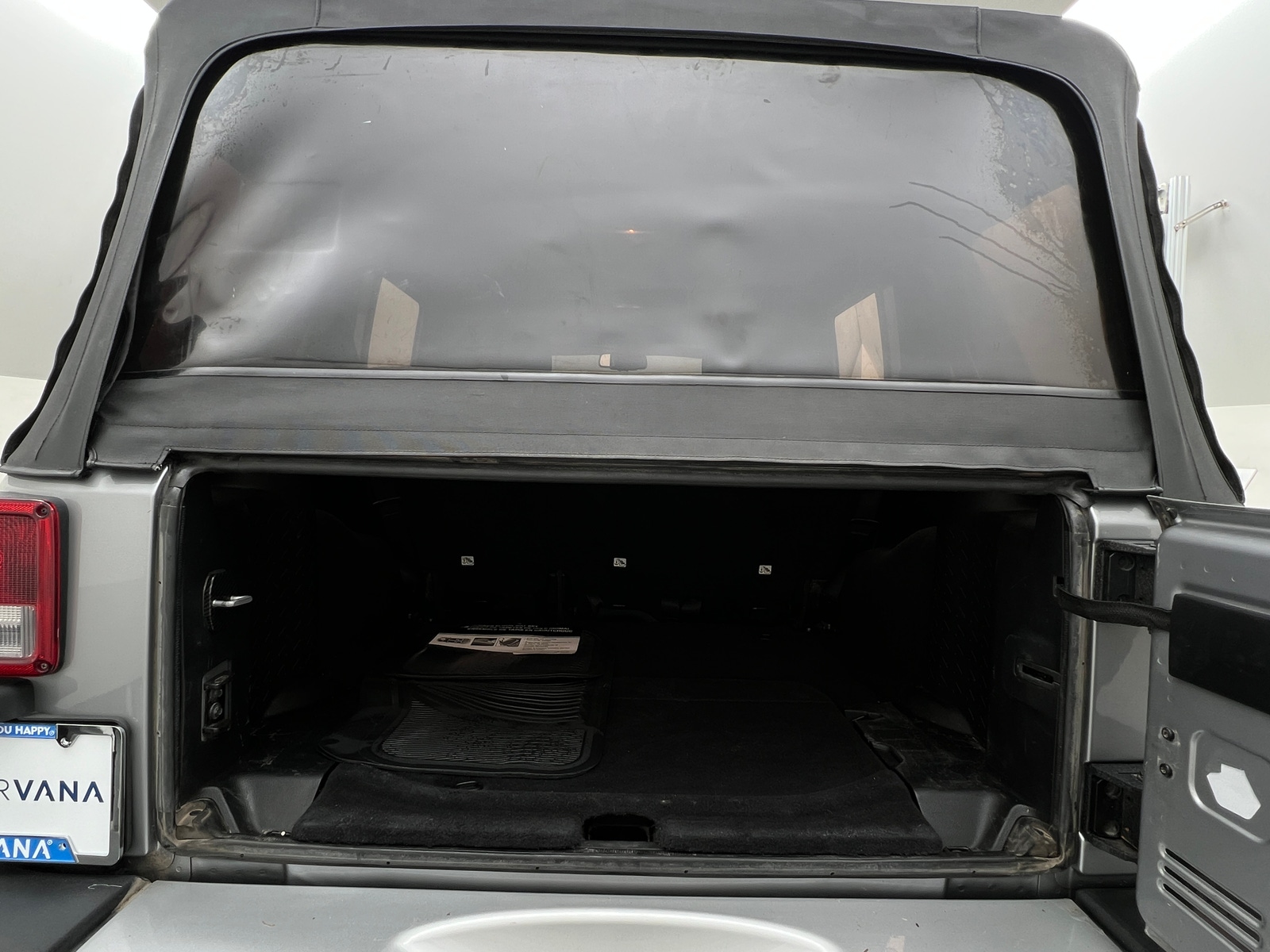 Thumbnail: 2015 Jeep Wrangler - 7