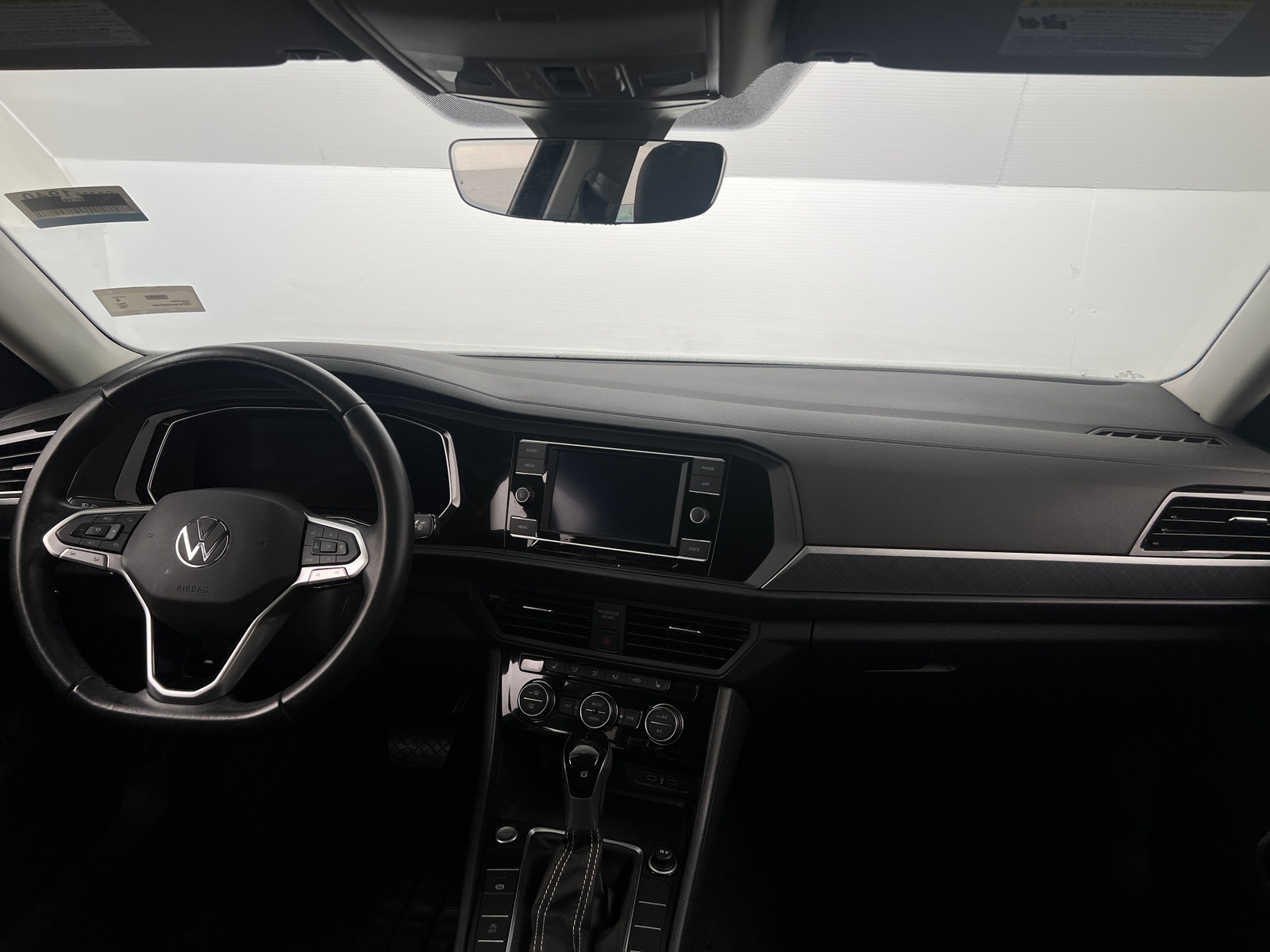 Thumbnail: 2022 Volkswagen Jetta - 2