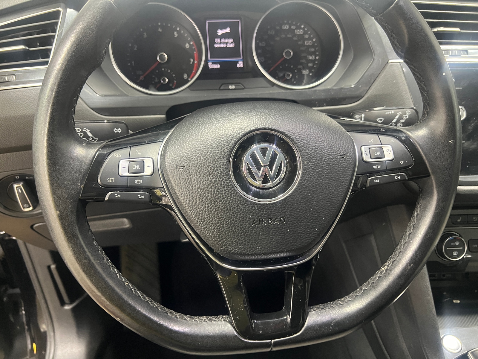 Thumbnail: 2019 Volkswagen Tiguan - 4