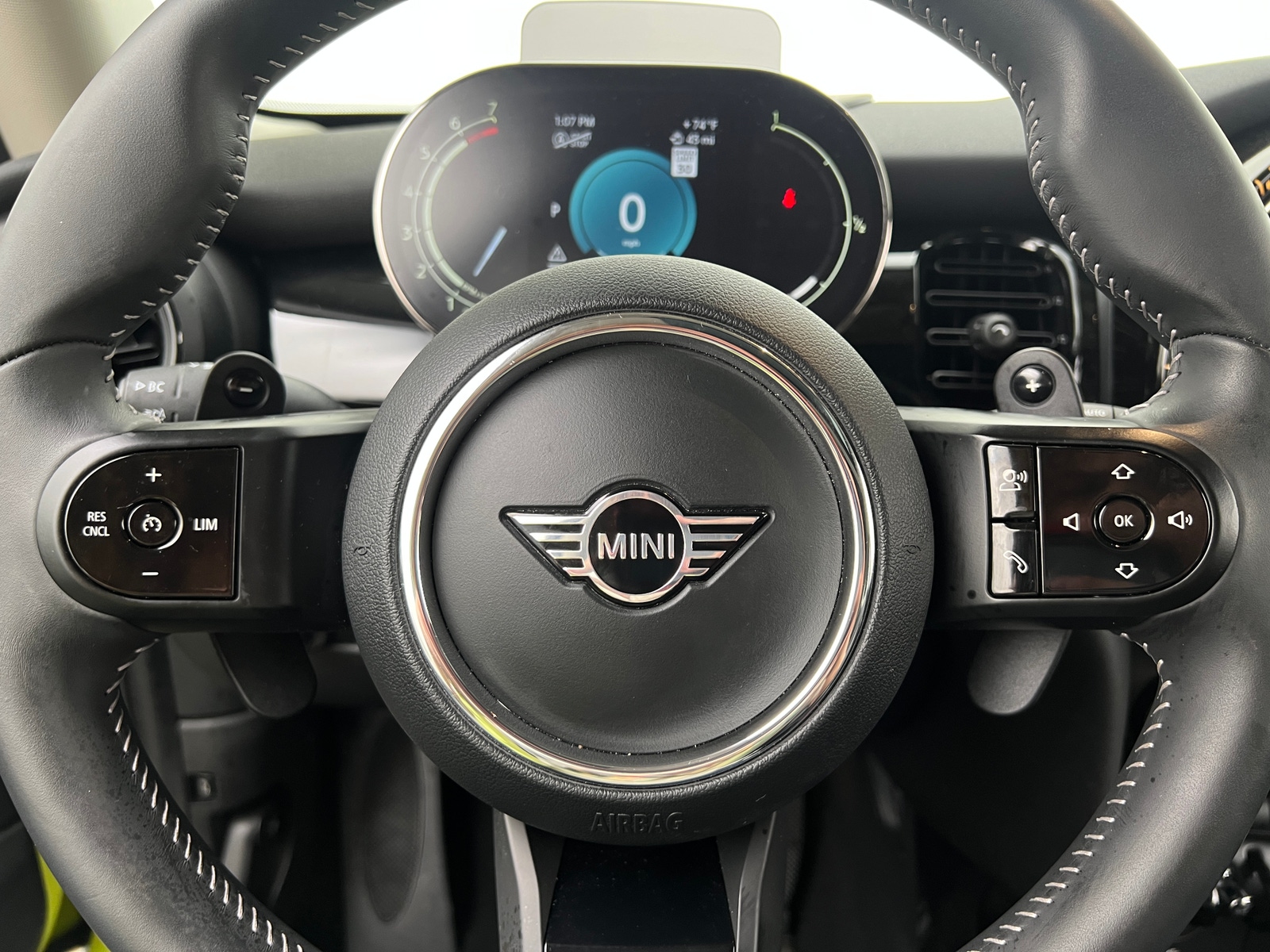 Thumbnail: 2024 MINI Cooper Hardtop - 4