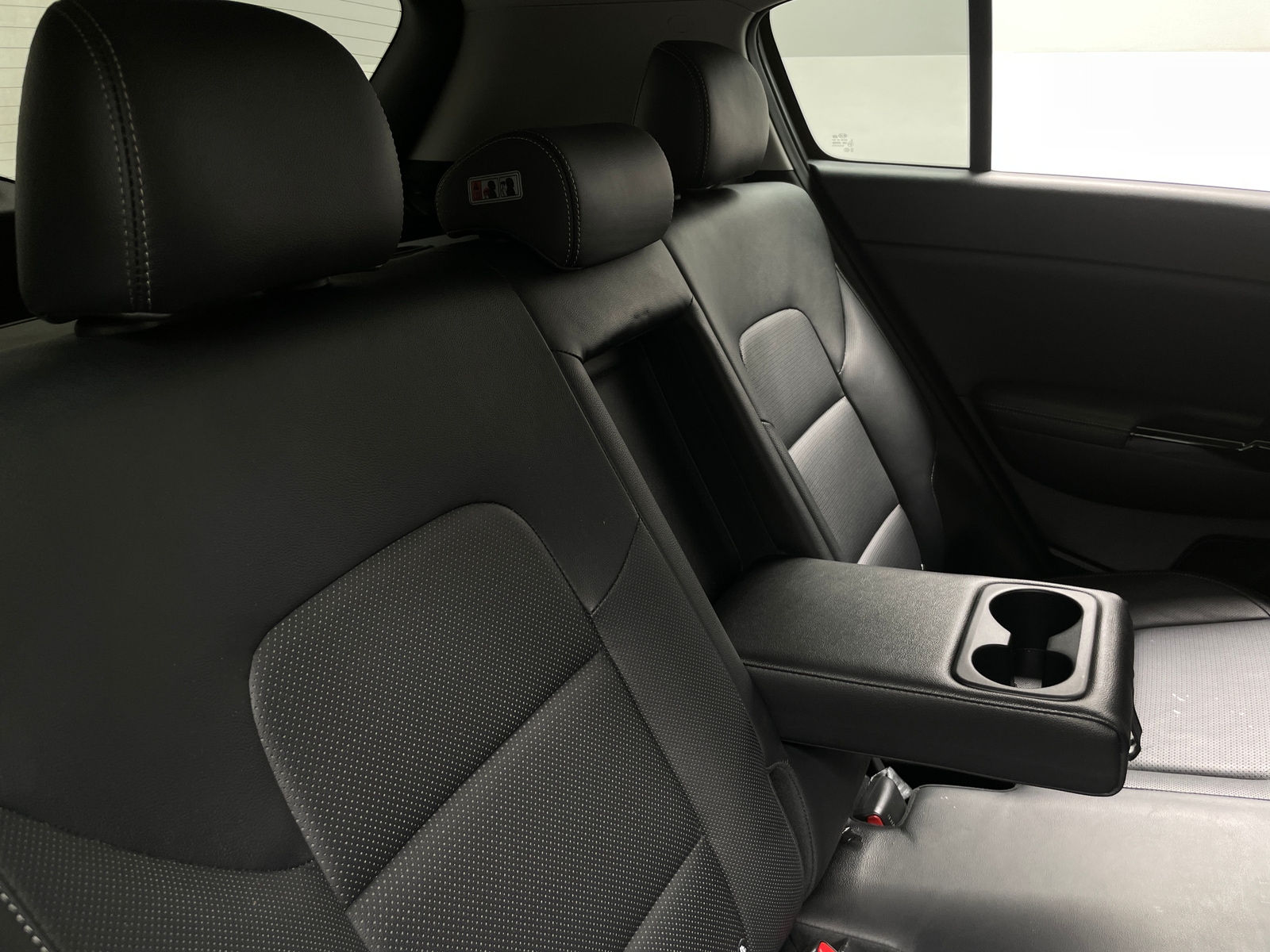 Thumbnail: 2017 Kia Sportage - 5
