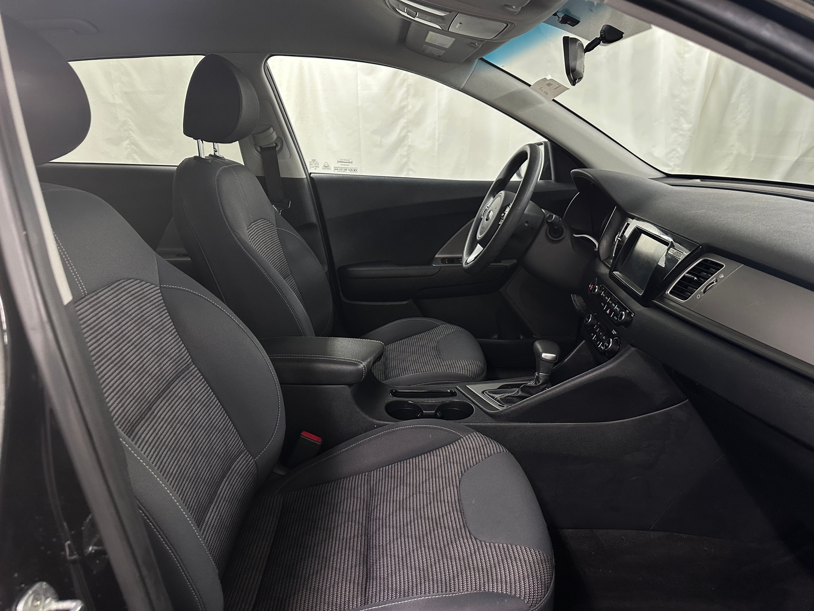 Thumbnail: 2019 Kia Niro - 2