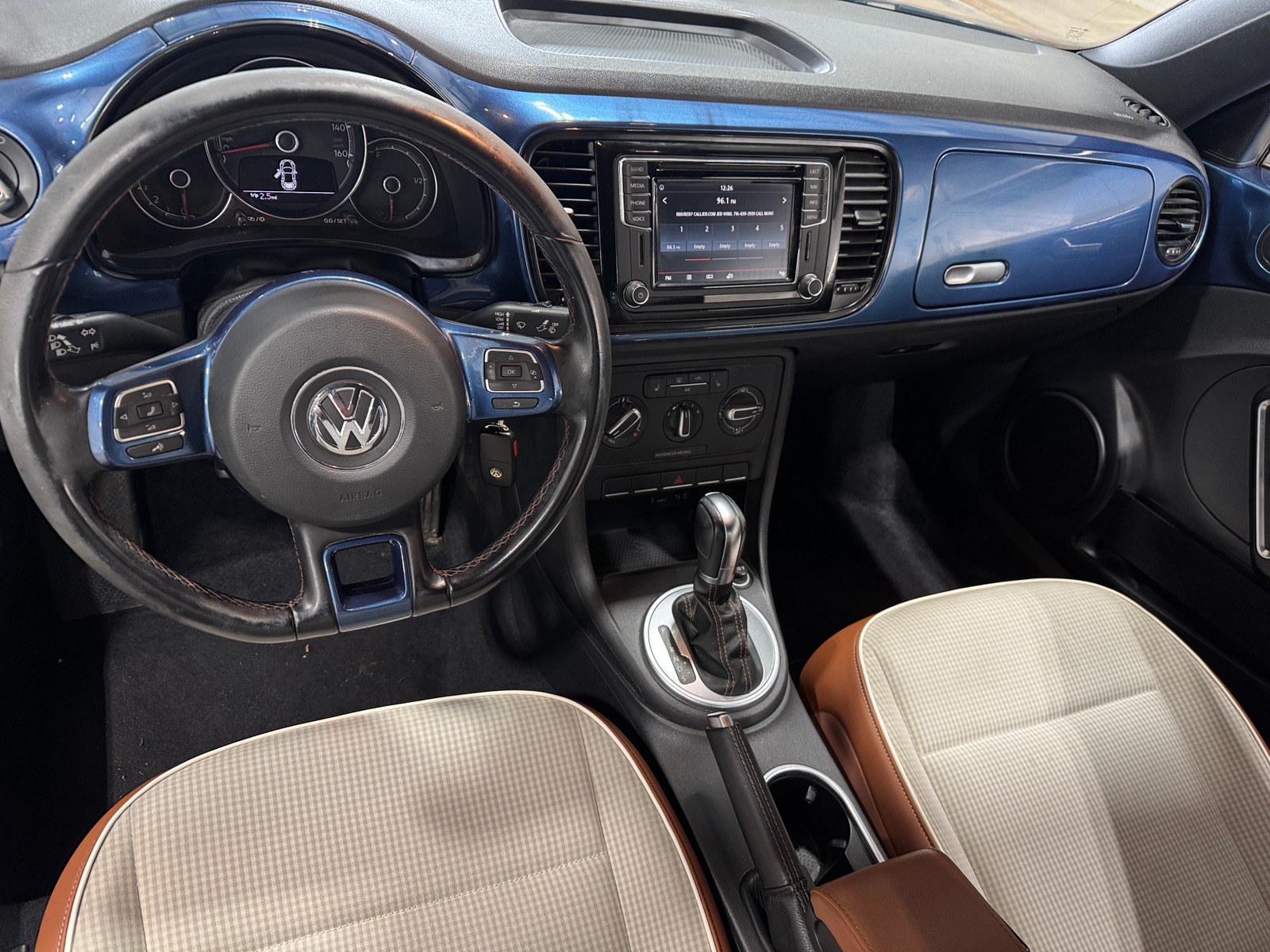 Thumbnail: 2017 Volkswagen Beetle - 3