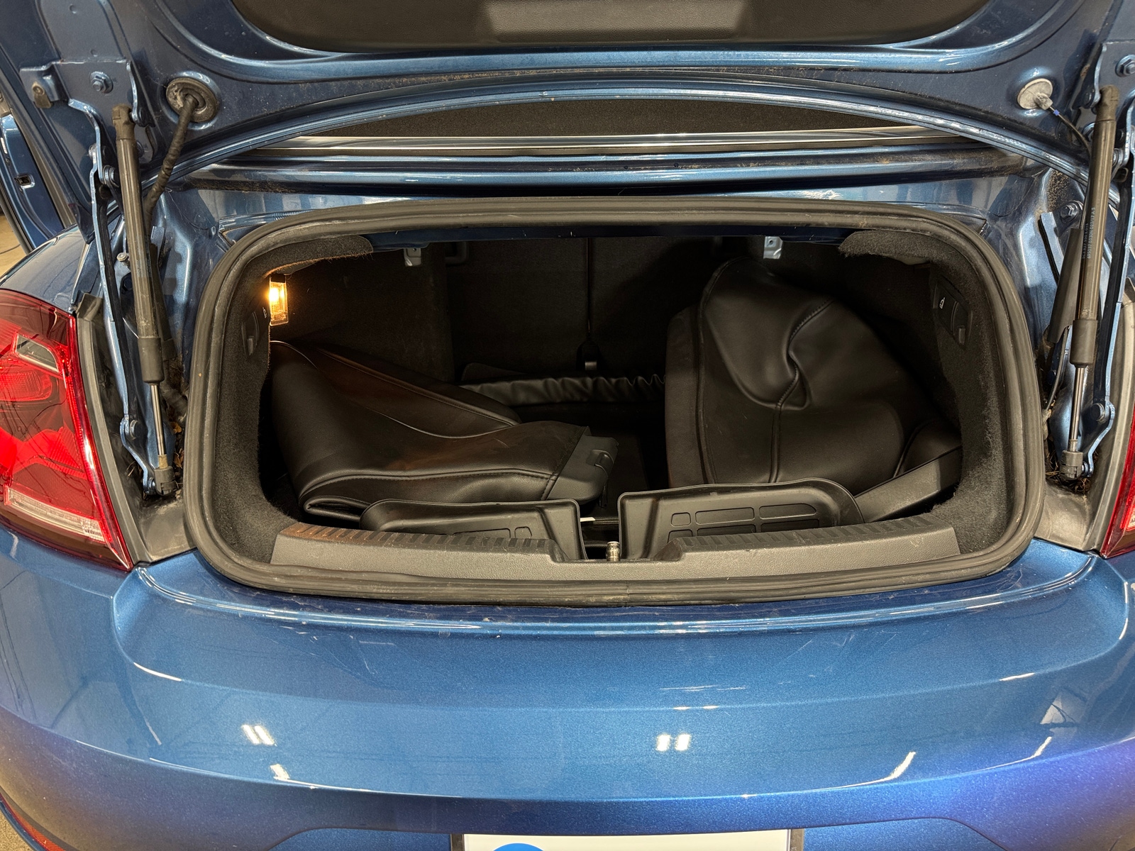 Thumbnail: 2017 Volkswagen Beetle - 7