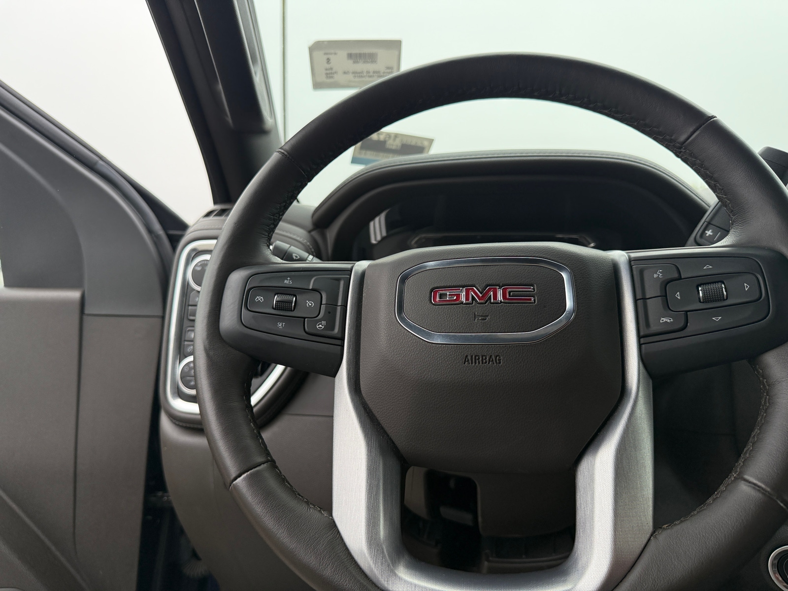 Thumbnail: 2022 GMC Sierra 2500 - 5