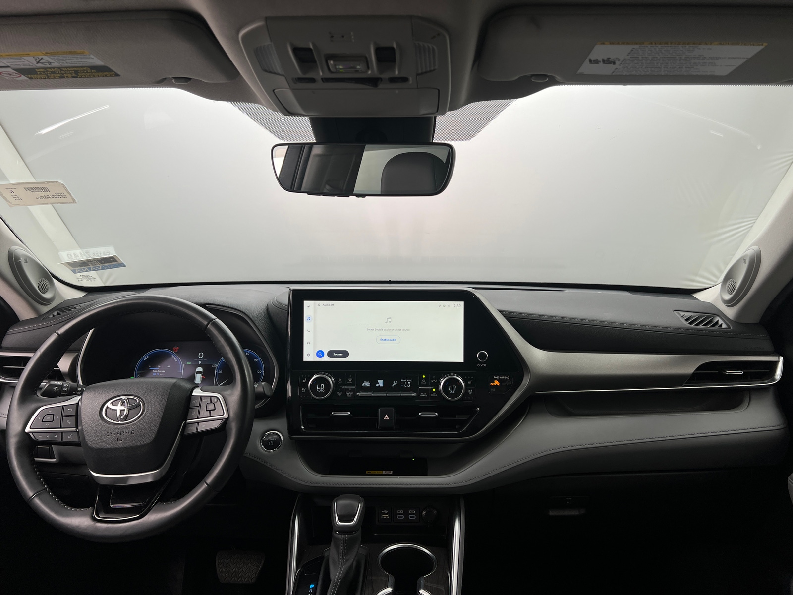 Thumbnail: 2023 Toyota Highlander - 2