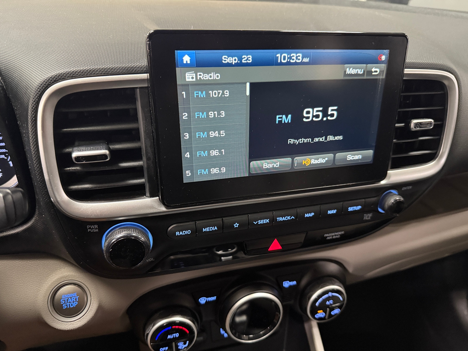 Thumbnail: 2020 Hyundai Venue - 4