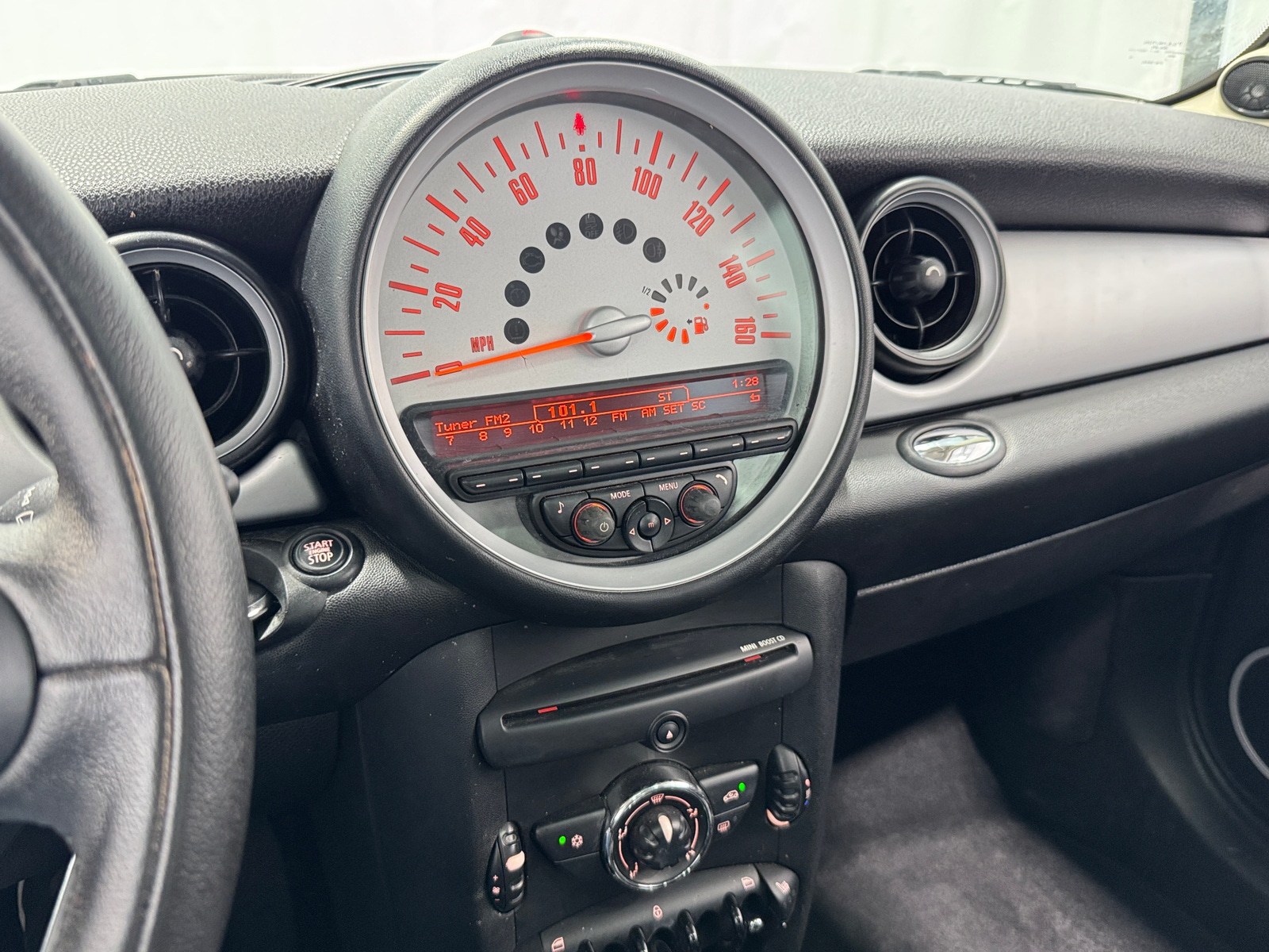 Thumbnail: 2012 MINI Cooper Hardtop - 3