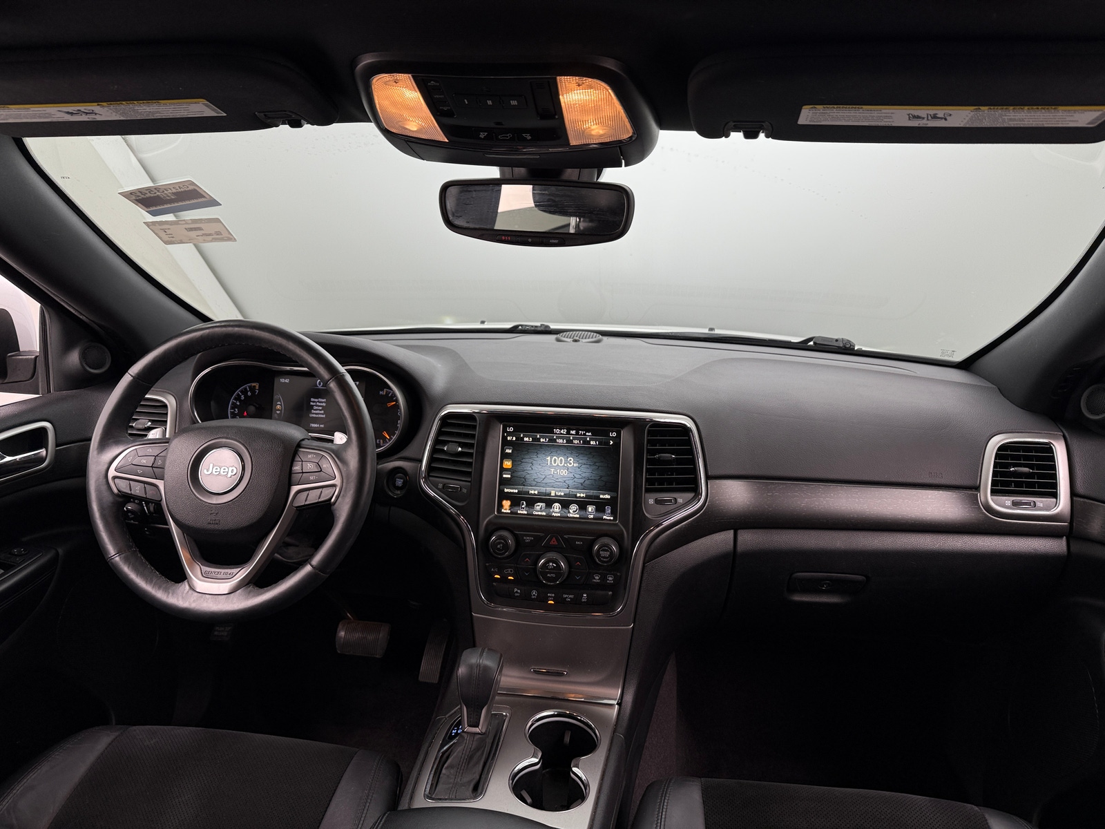 Thumbnail: 2017 Jeep Grand Cherokee - 2